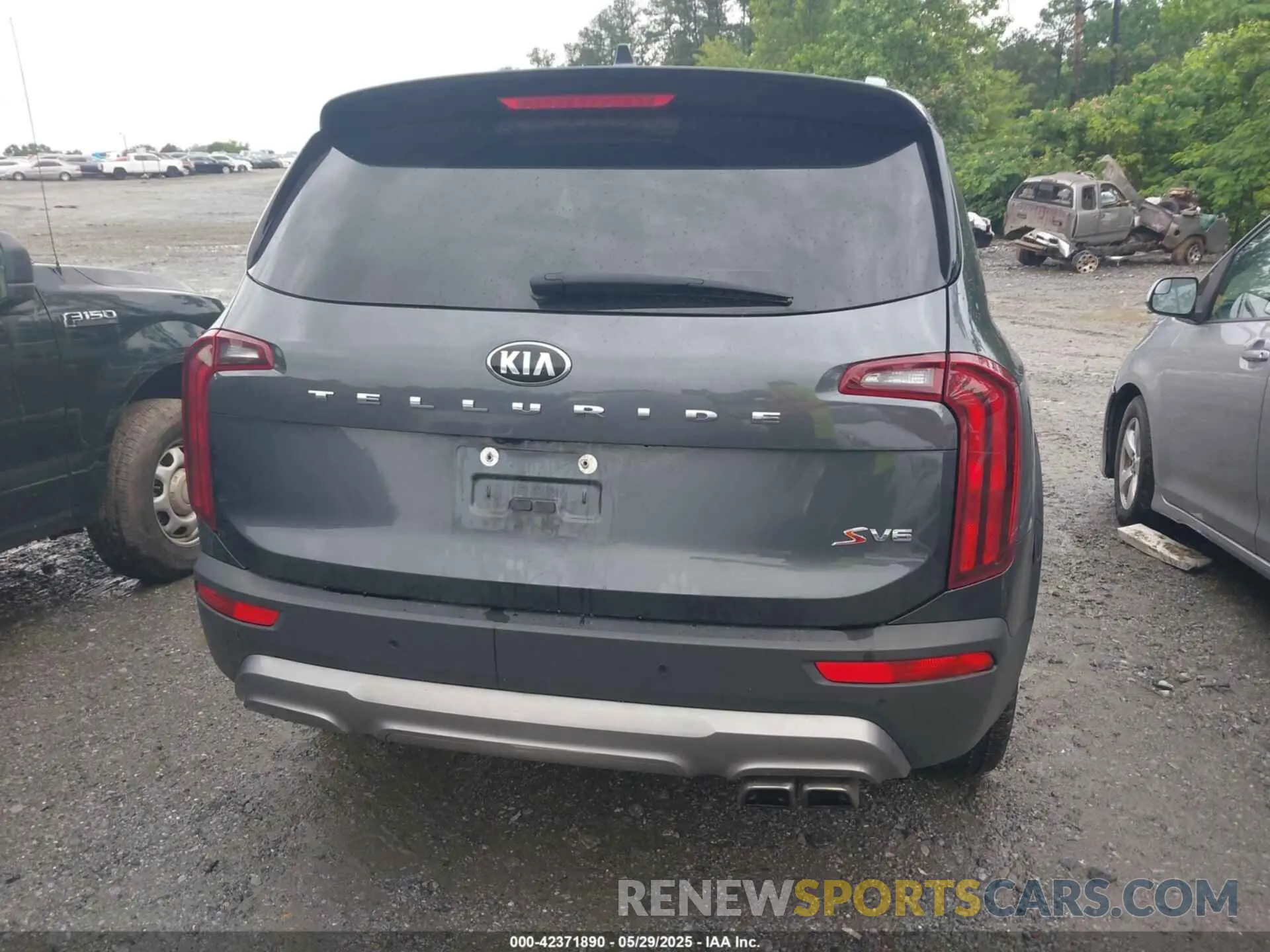 16 Photograph of a damaged car 5XYP64HC8MG127498 KIA TELLURIDE 2021