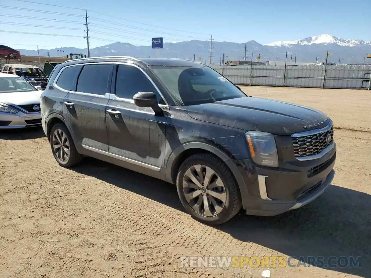 4 Photograph of a damaged car 5XYP64HC9MG138297 KIA TELLURIDE 2021