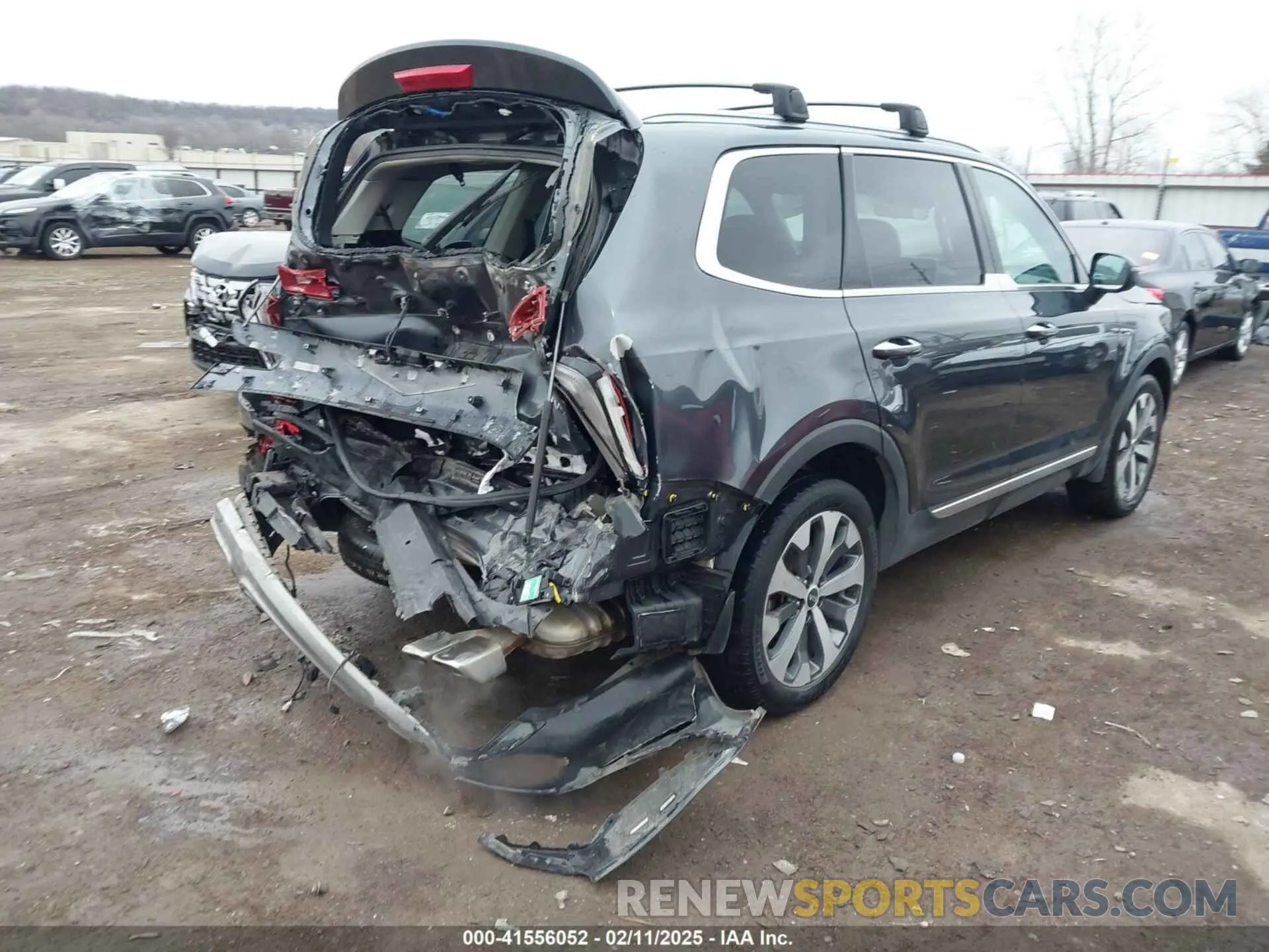 4 Photograph of a damaged car 5XYP64HCXMG160311 KIA TELLURIDE 2021