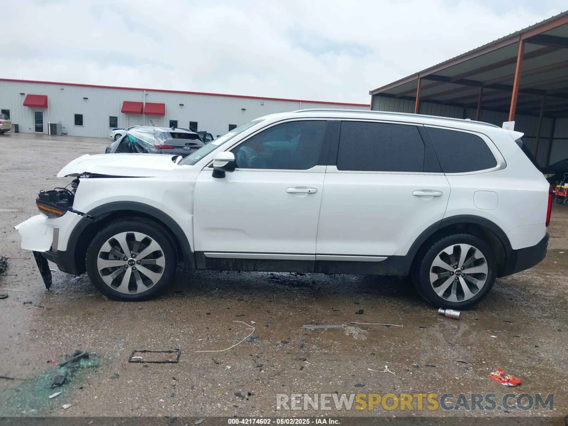 14 Photograph of a damaged car 5XYP6DHC1MG103401 KIA TELLURIDE 2021