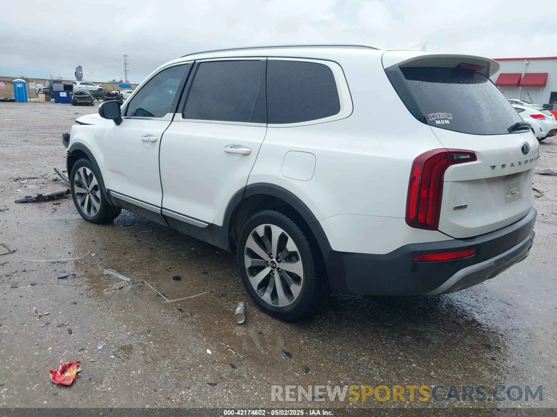 3 Photograph of a damaged car 5XYP6DHC1MG103401 KIA TELLURIDE 2021