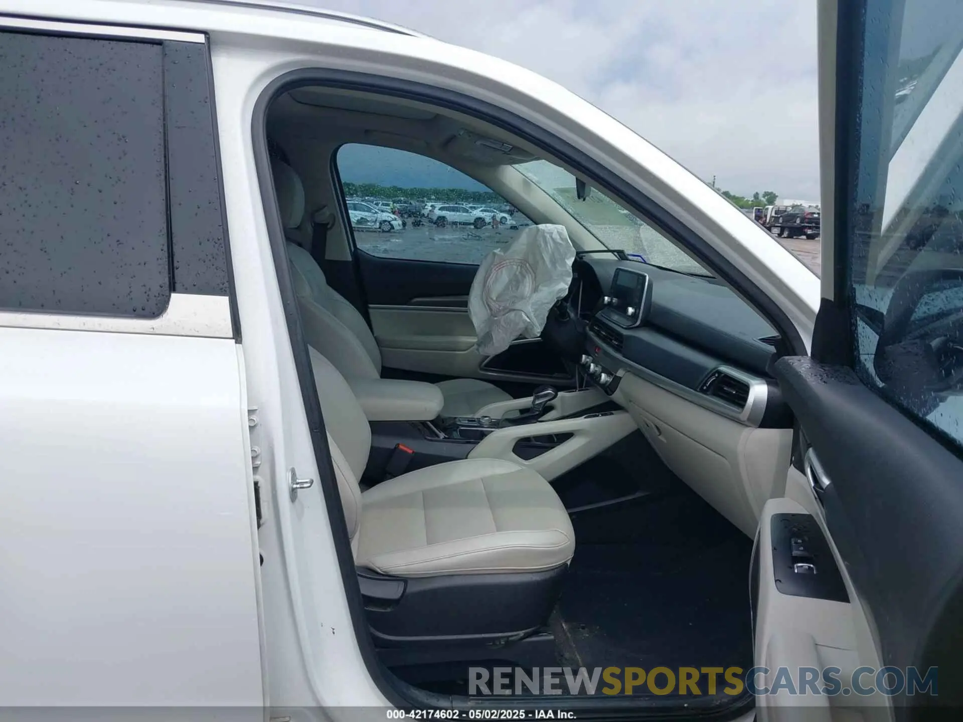 5 Photograph of a damaged car 5XYP6DHC1MG103401 KIA TELLURIDE 2021