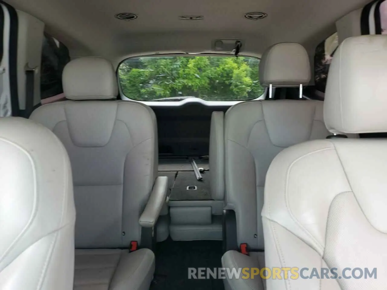10 Photograph of a damaged car 5XYP6DHC1MG156986 KIA TELLURIDE 2021