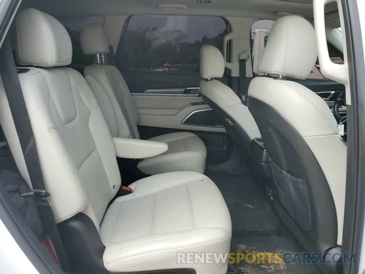 11 Photograph of a damaged car 5XYP6DHC1MG156986 KIA TELLURIDE 2021