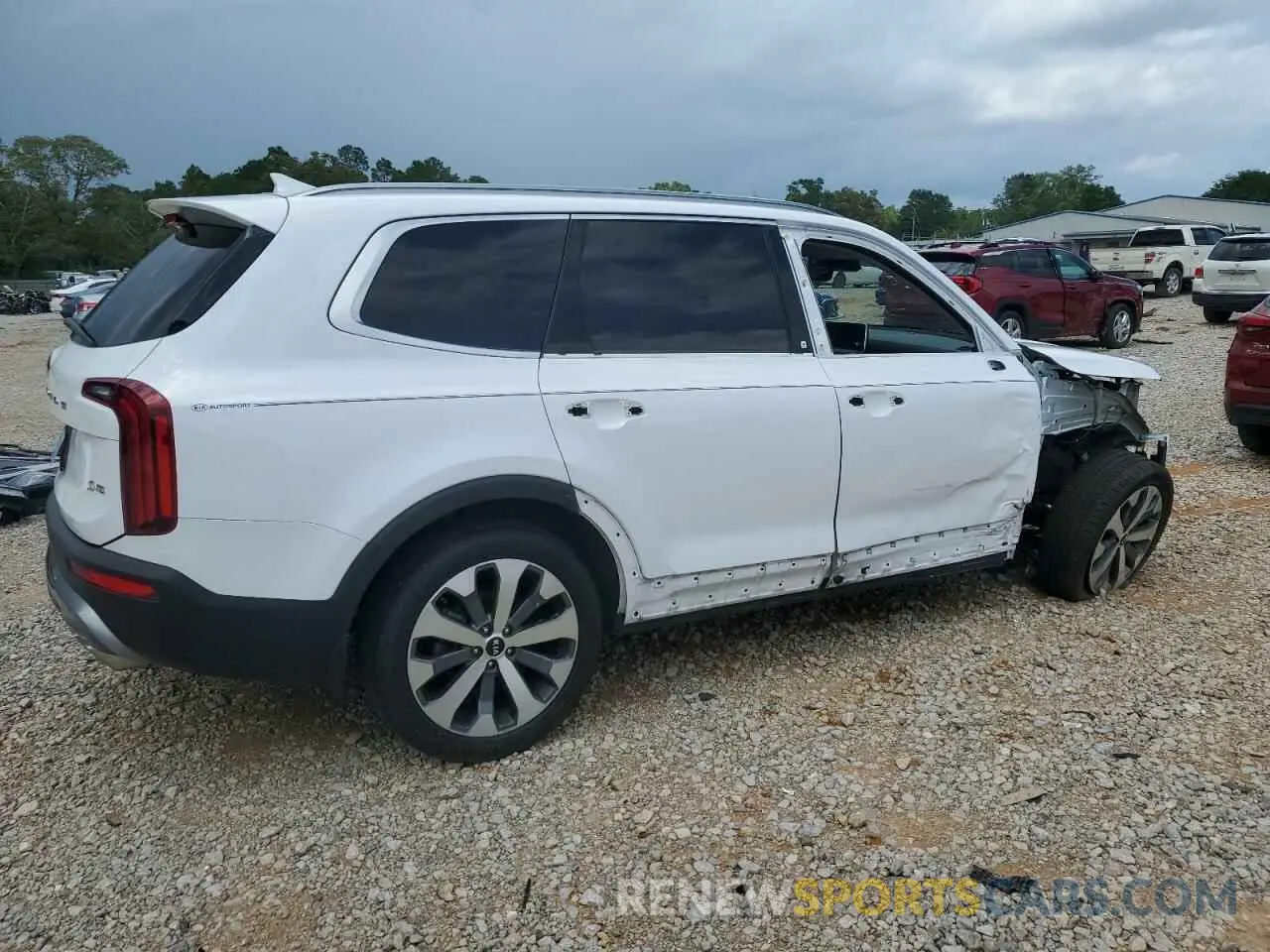 3 Photograph of a damaged car 5XYP6DHC1MG156986 KIA TELLURIDE 2021