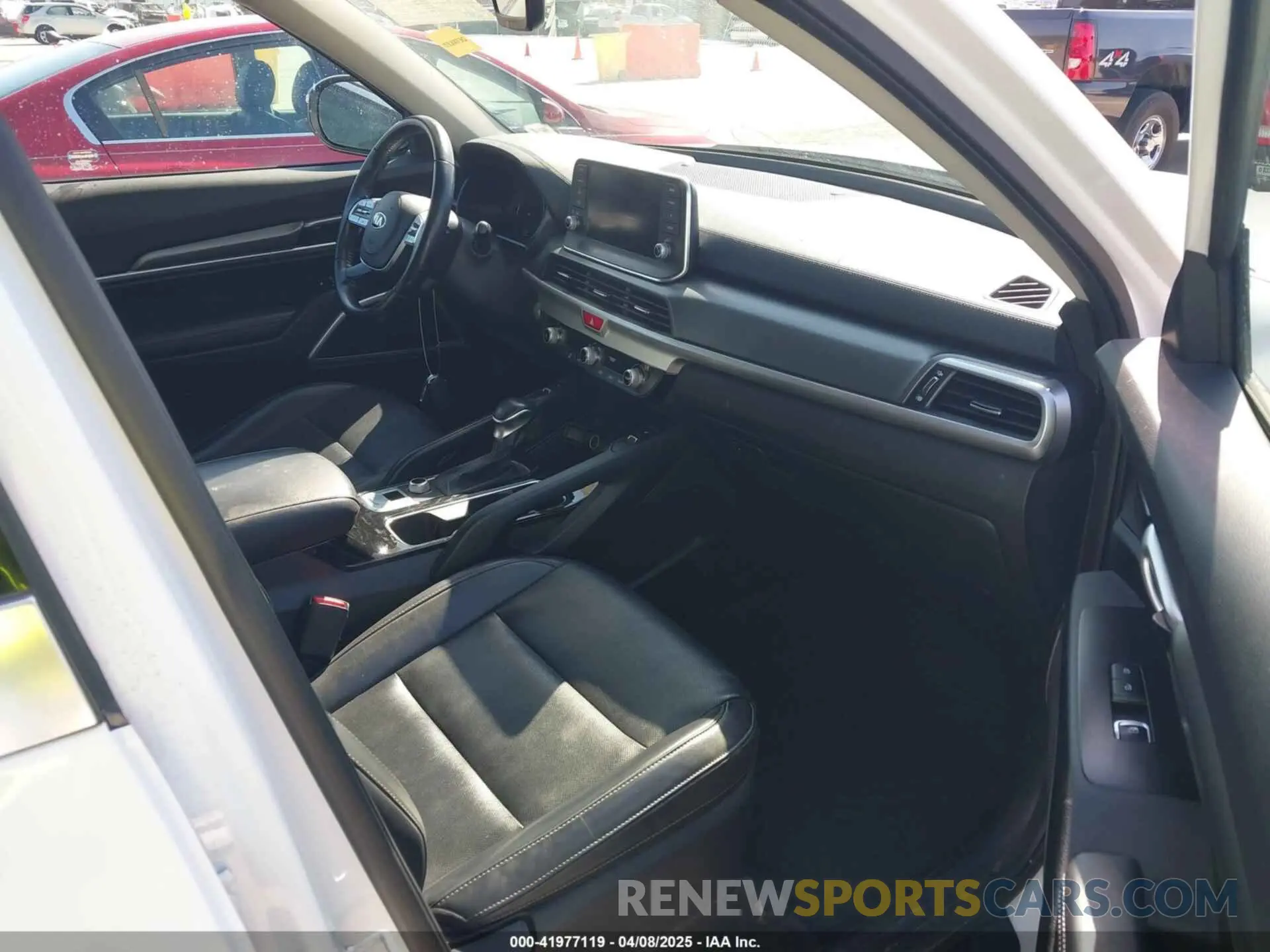 5 Photograph of a damaged car 5XYP6DHC3MG125920 KIA TELLURIDE 2021