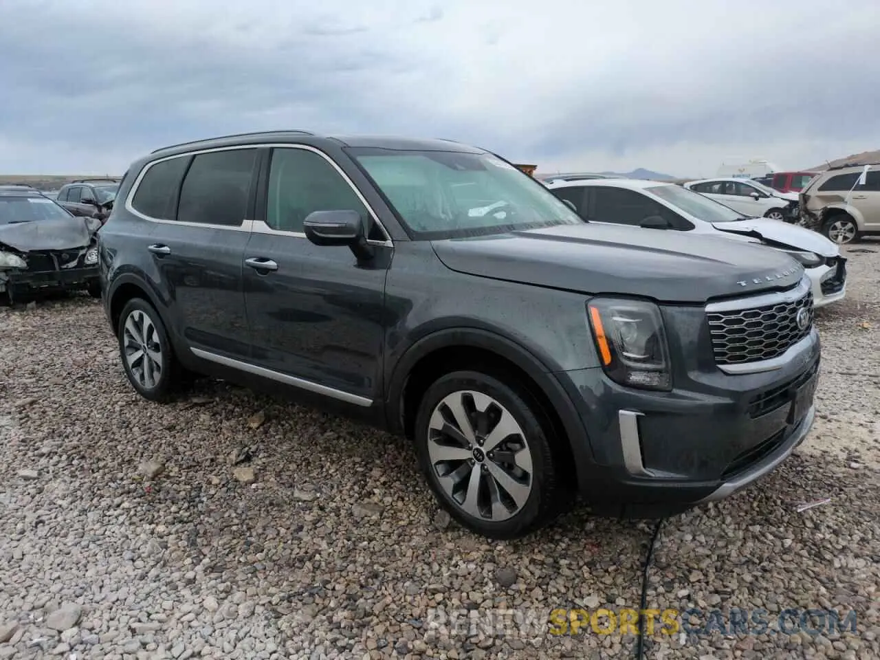 4 Photograph of a damaged car 5XYP6DHC4MG100931 KIA TELLURIDE 2021