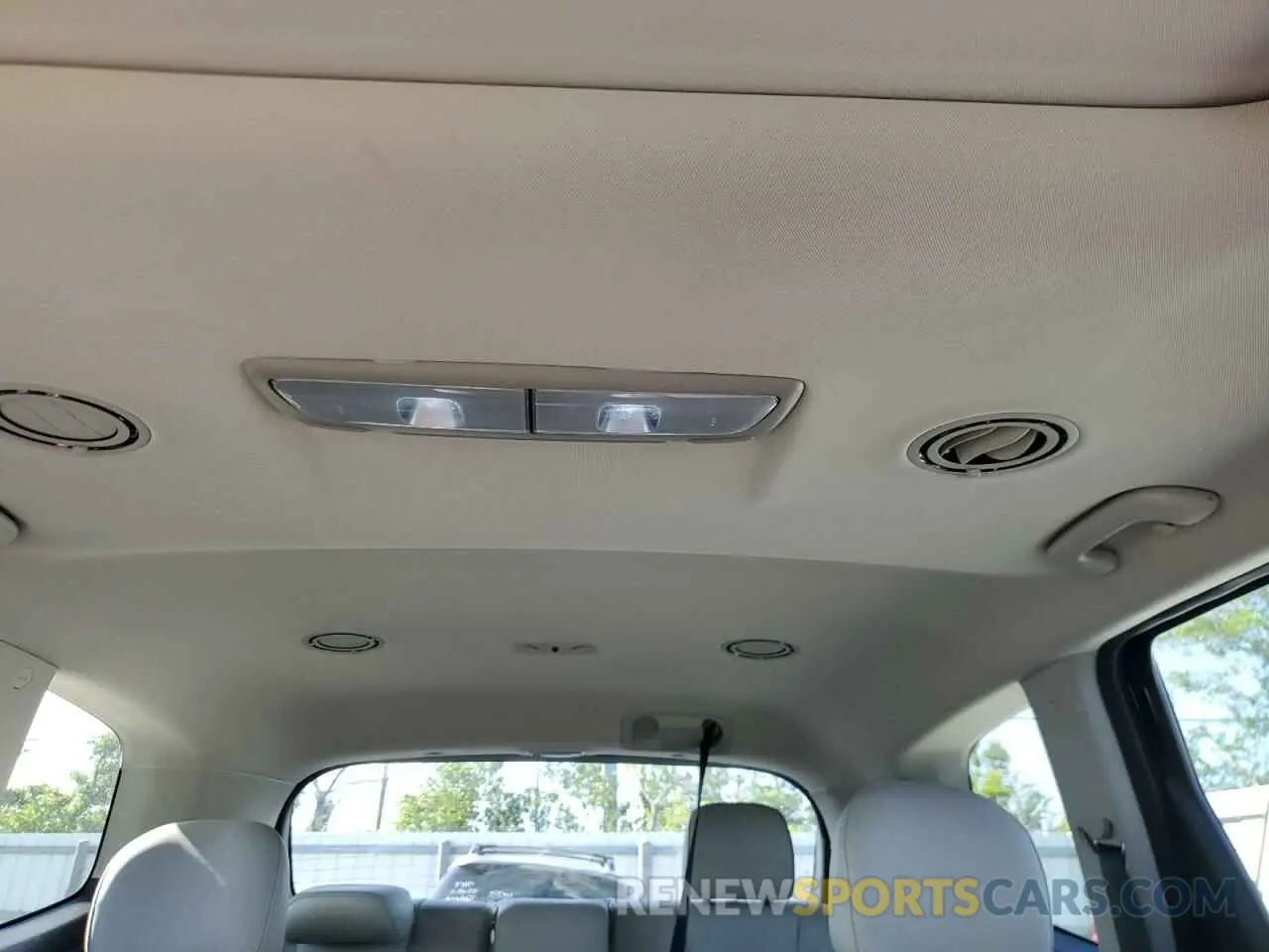 10 Photograph of a damaged car 5XYP6DHC5MG104874 KIA TELLURIDE 2021