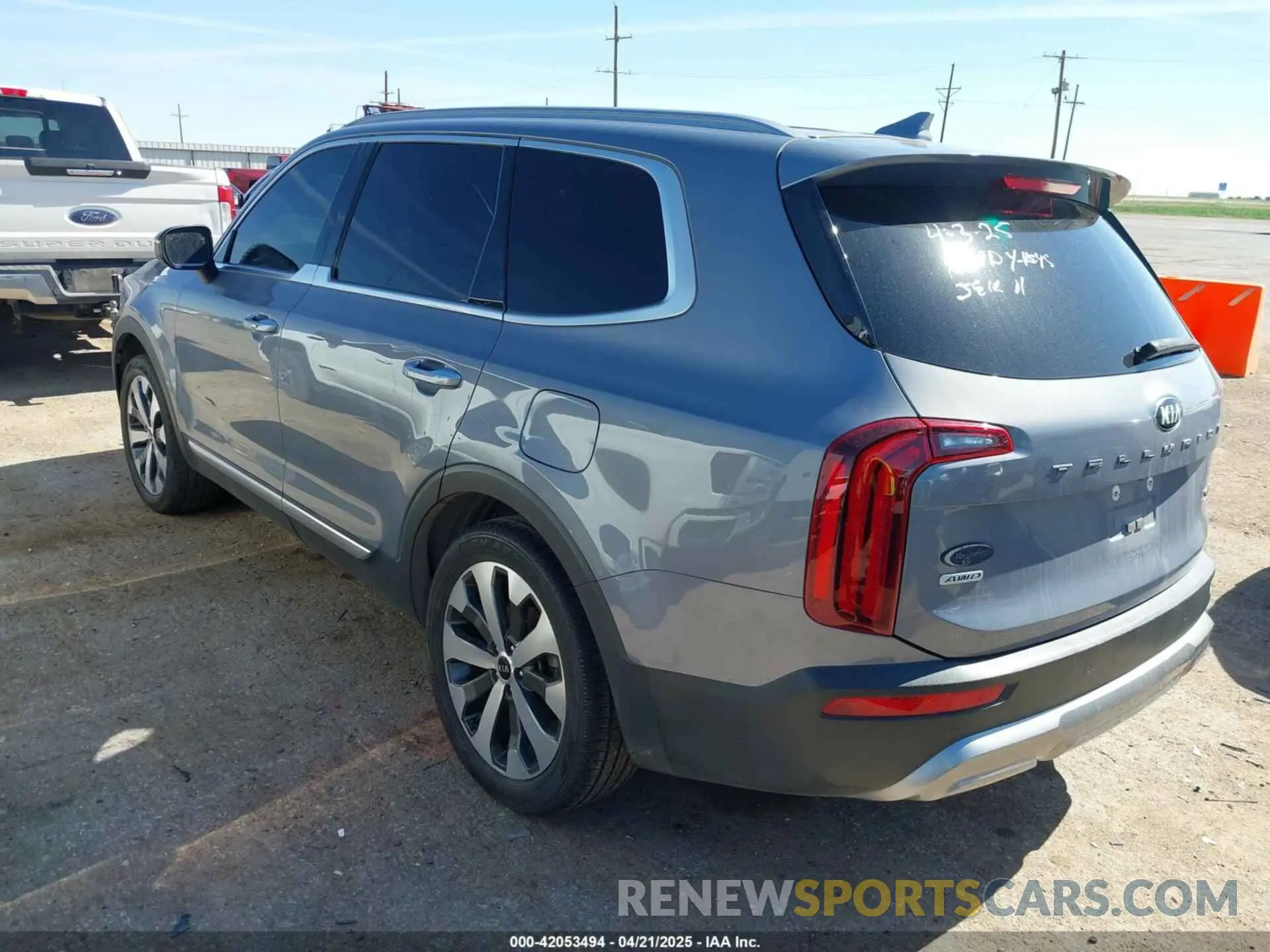 3 Photograph of a damaged car 5XYP6DHC7MG124284 KIA TELLURIDE 2021