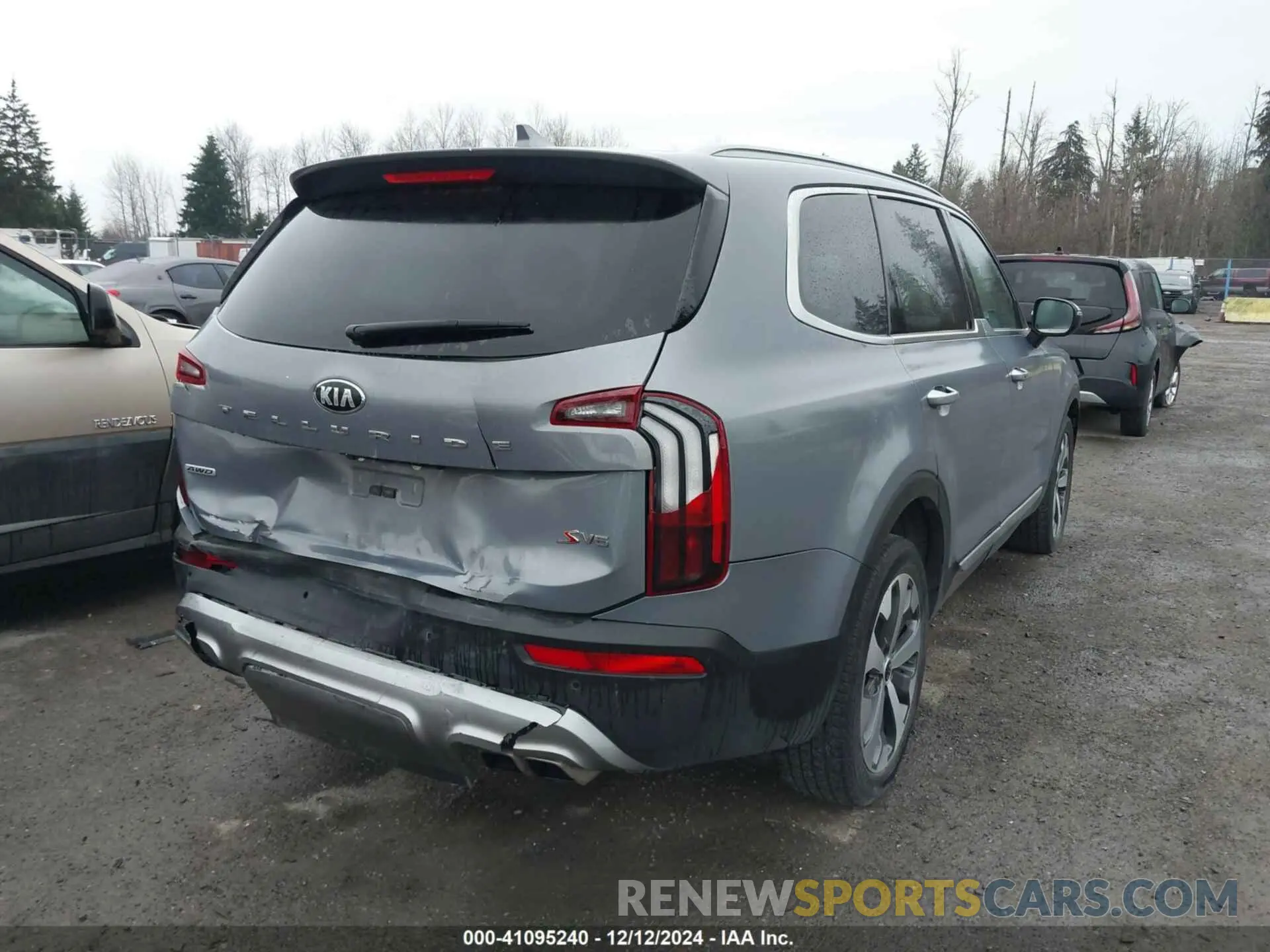 4 Photograph of a damaged car 5XYP6DHC7MG160587 KIA TELLURIDE 2021
