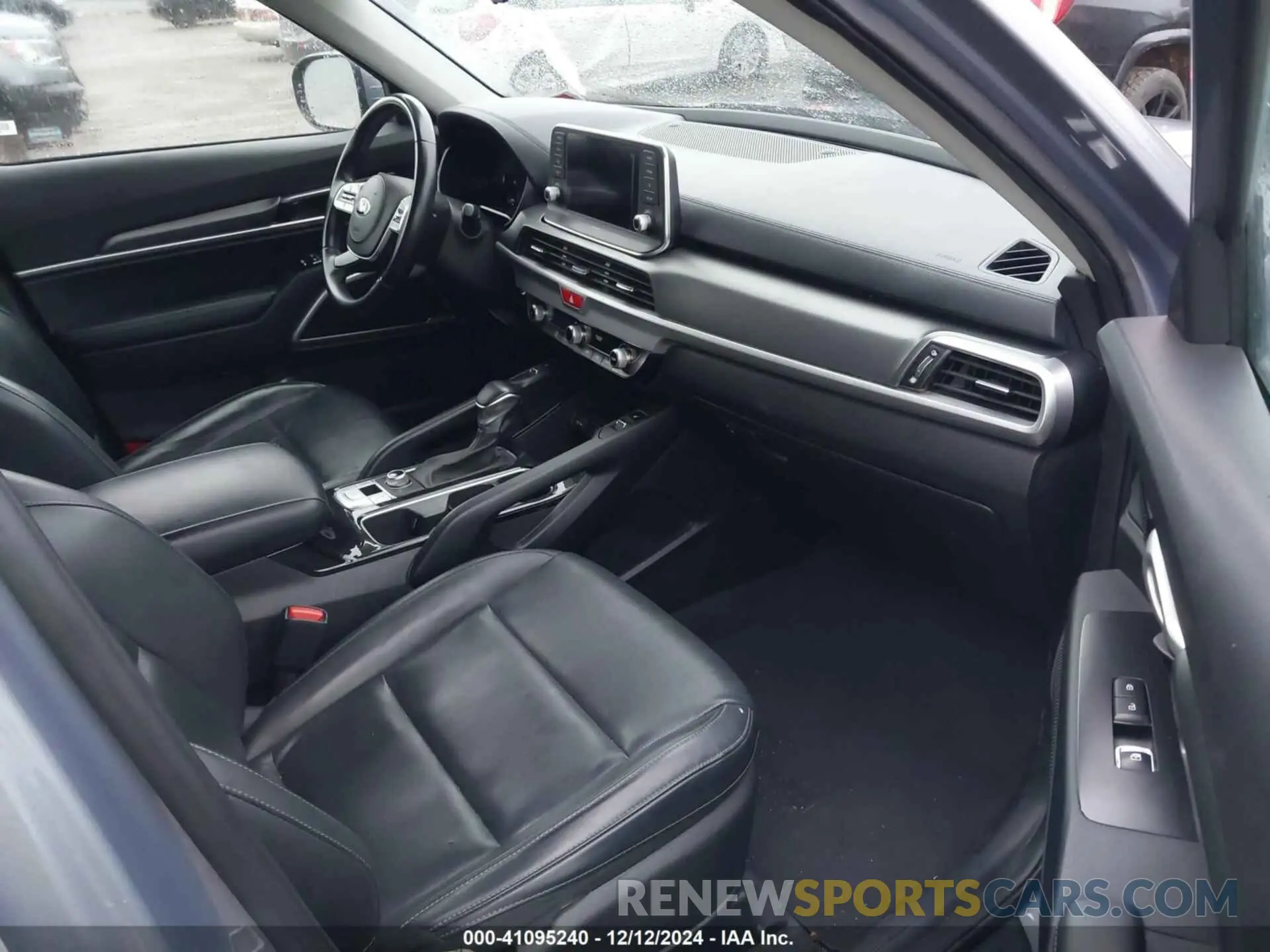 5 Photograph of a damaged car 5XYP6DHC7MG160587 KIA TELLURIDE 2021
