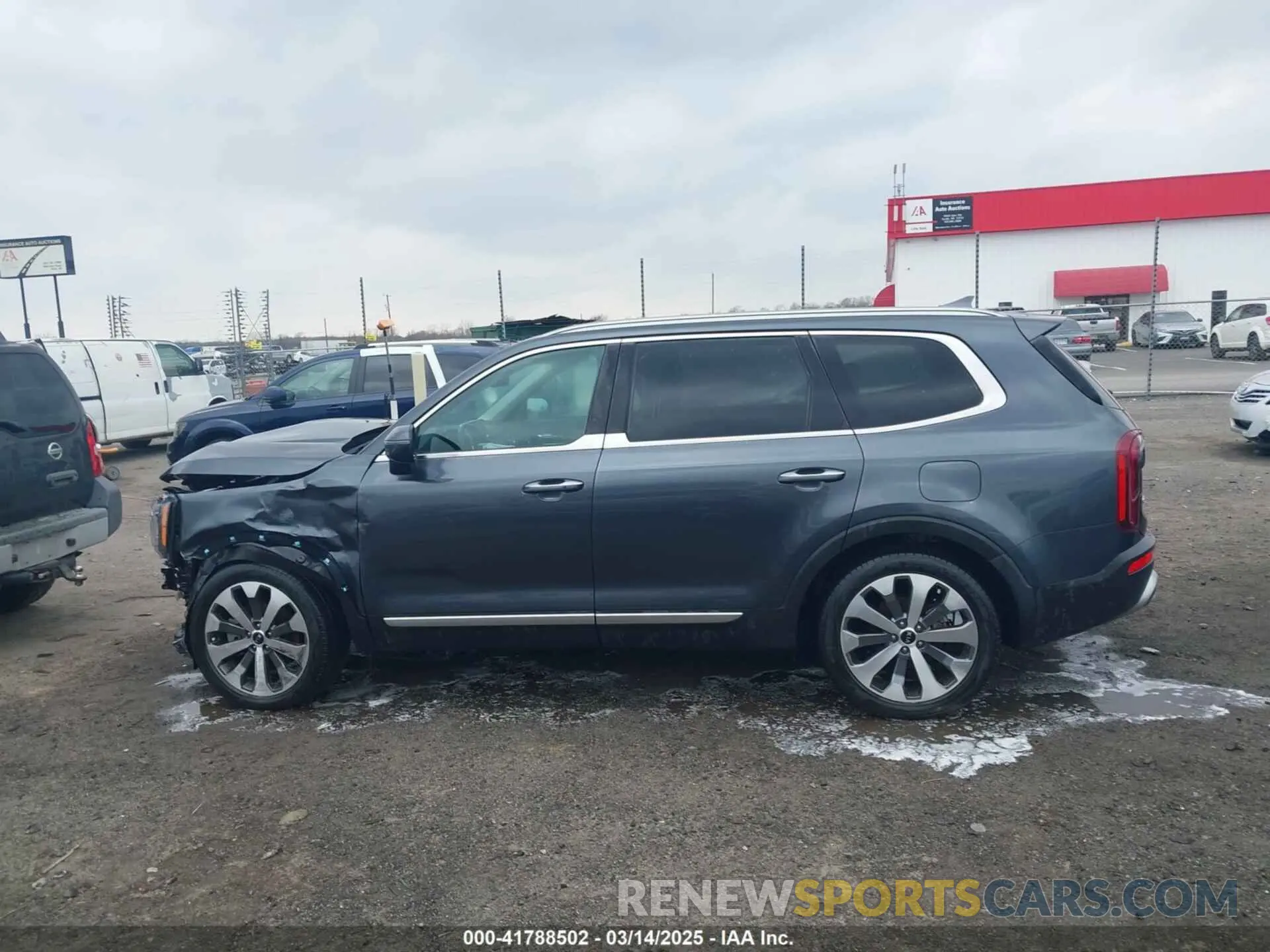 13 Photograph of a damaged car 5XYP6DHC8MG114167 KIA TELLURIDE 2021