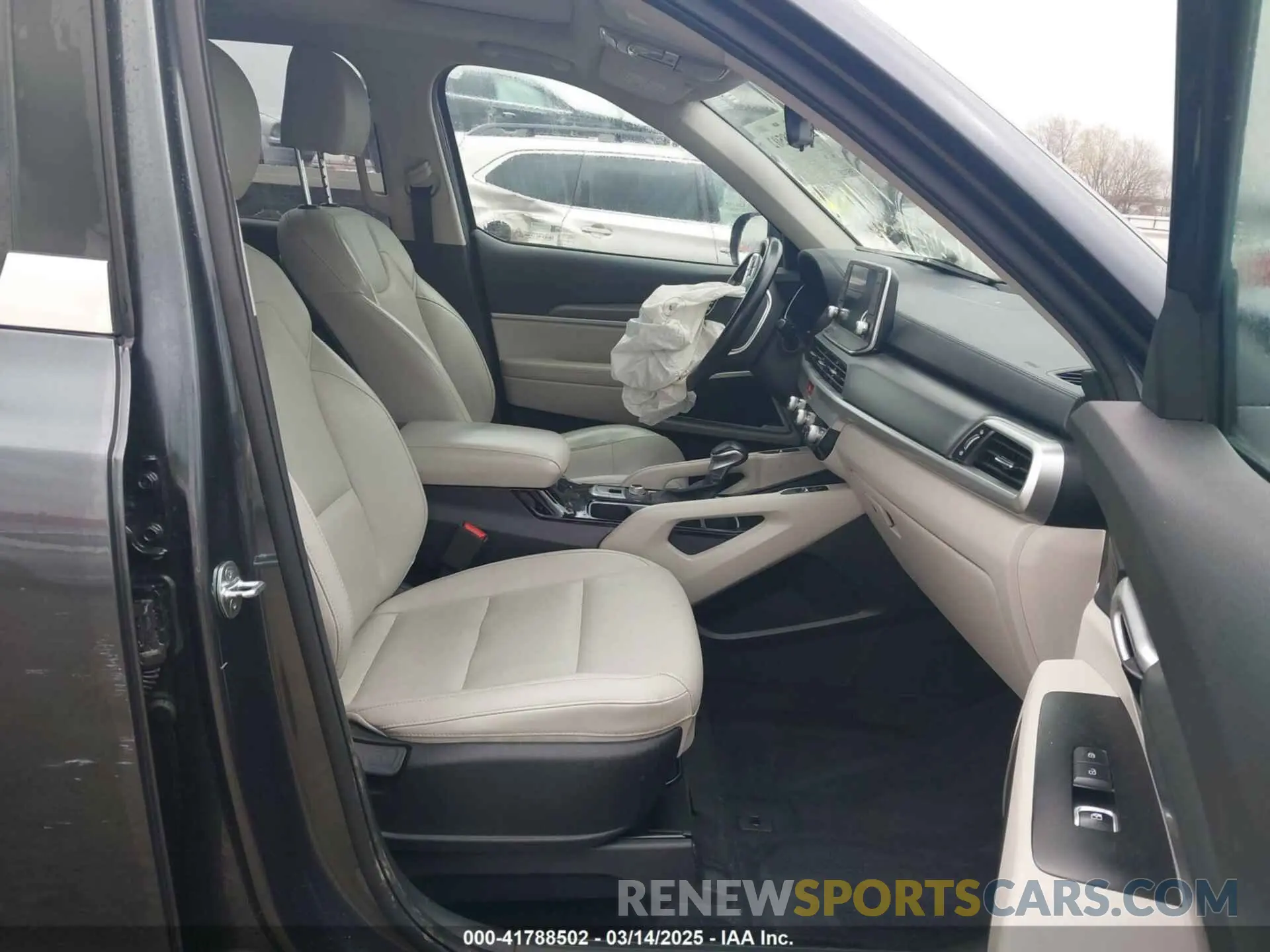 5 Photograph of a damaged car 5XYP6DHC8MG114167 KIA TELLURIDE 2021