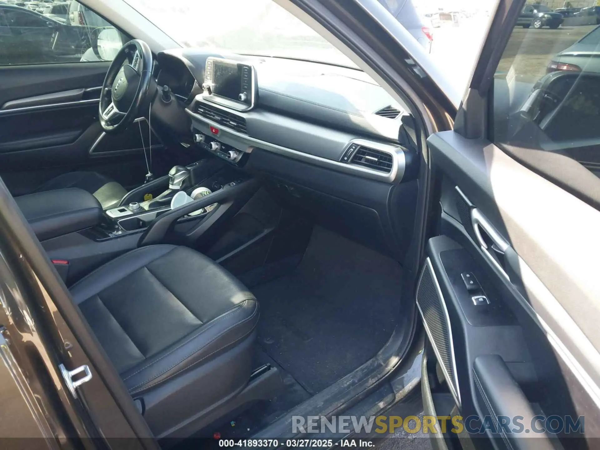 5 Photograph of a damaged car 5XYP6DHCXMG115191 KIA TELLURIDE 2021