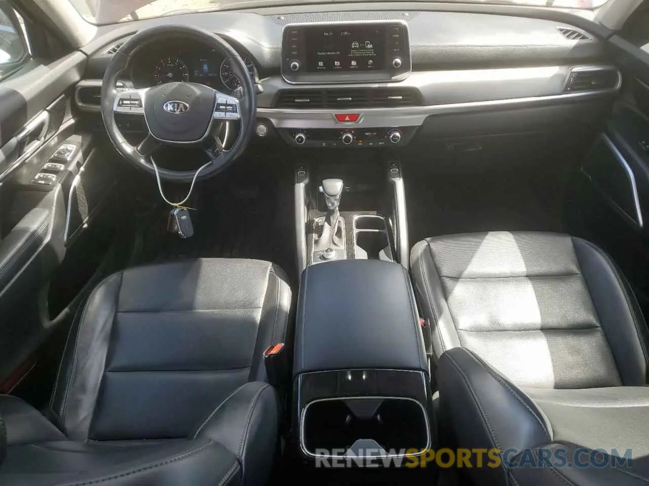 8 Photograph of a damaged car 5XYP6DHCXMG166481 KIA TELLURIDE 2021