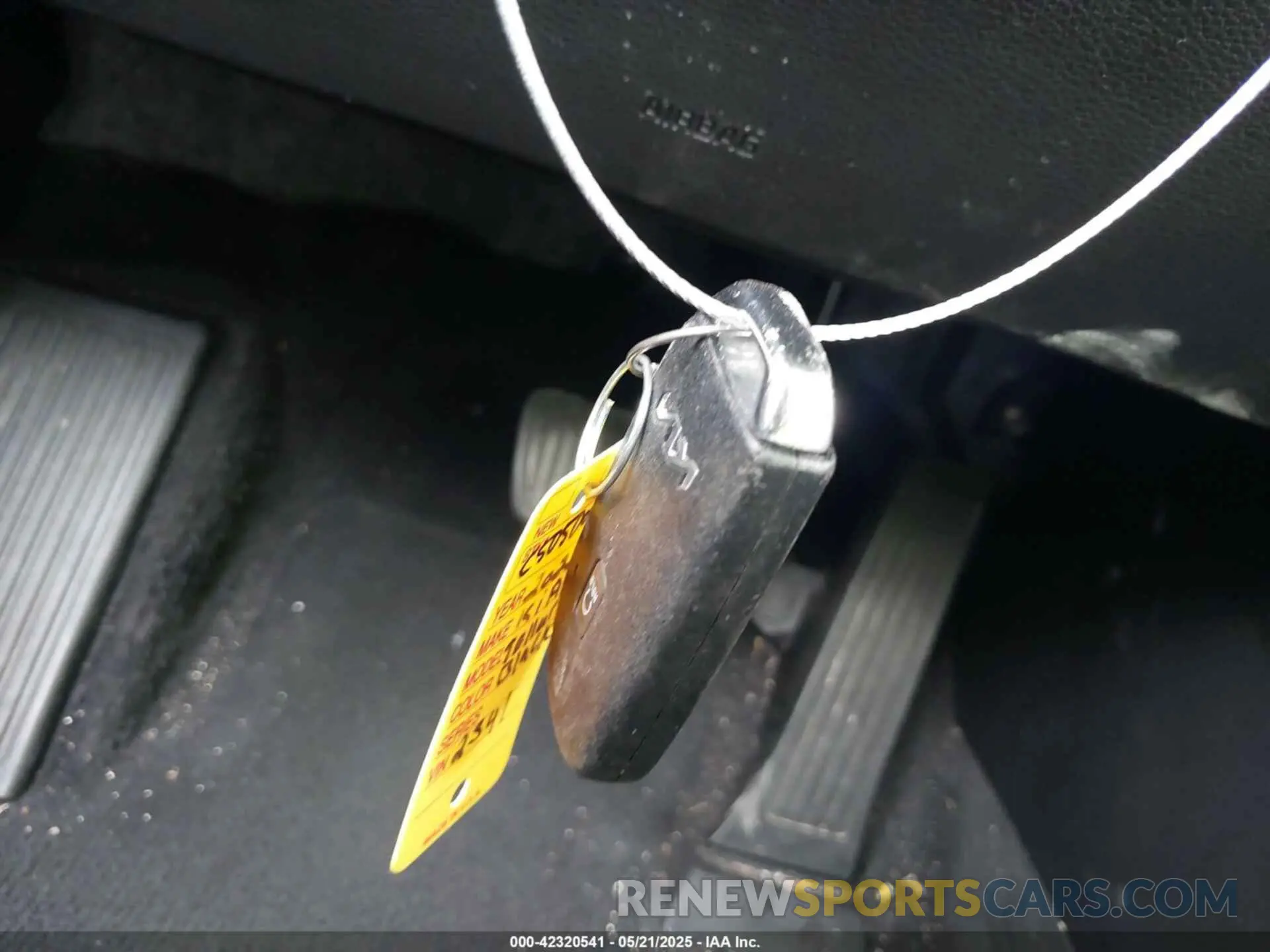 11 Photograph of a damaged car 5XYP24HC6NG242341 KIA TELLURIDE 2022