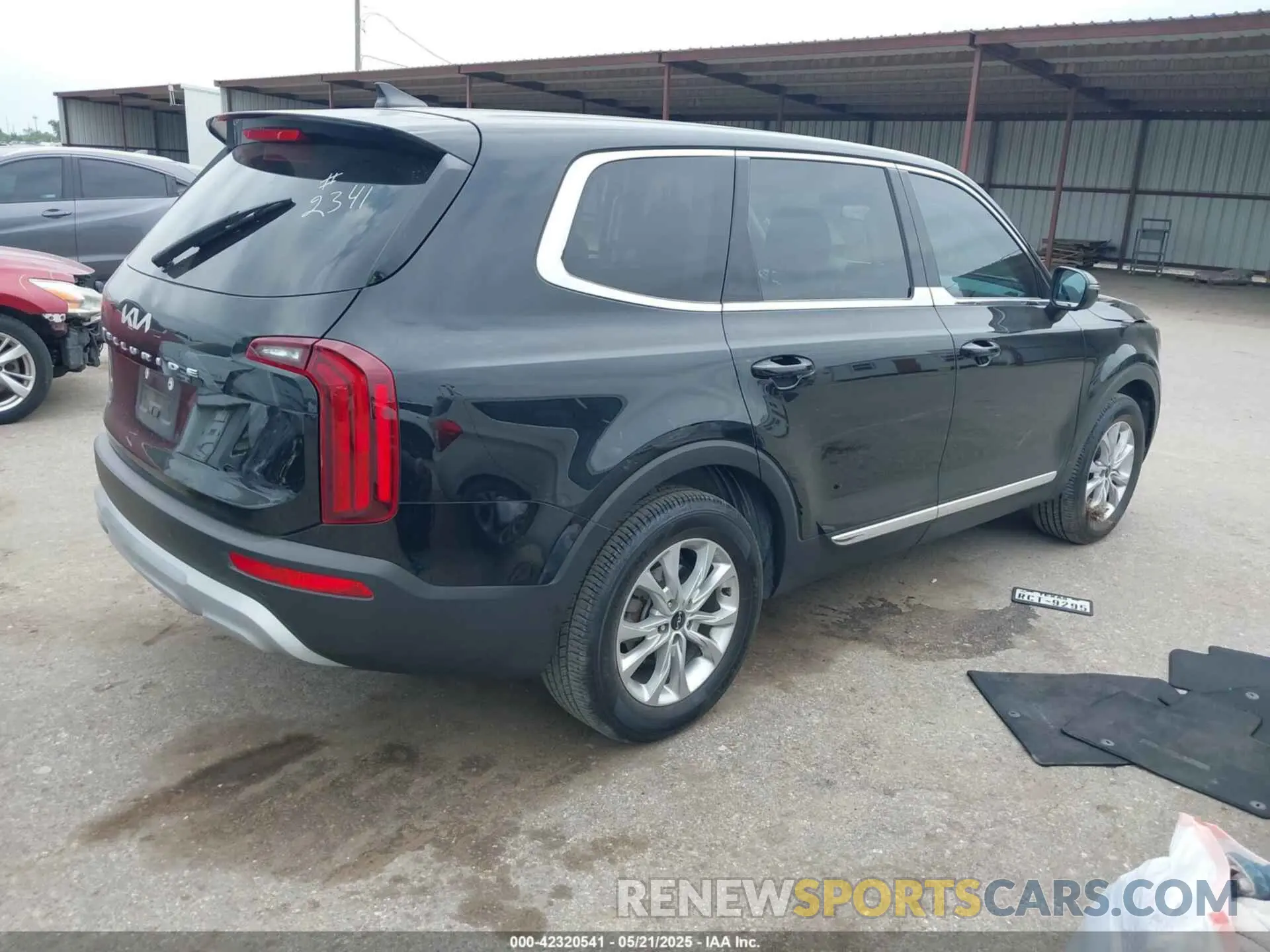 4 Photograph of a damaged car 5XYP24HC6NG242341 KIA TELLURIDE 2022
