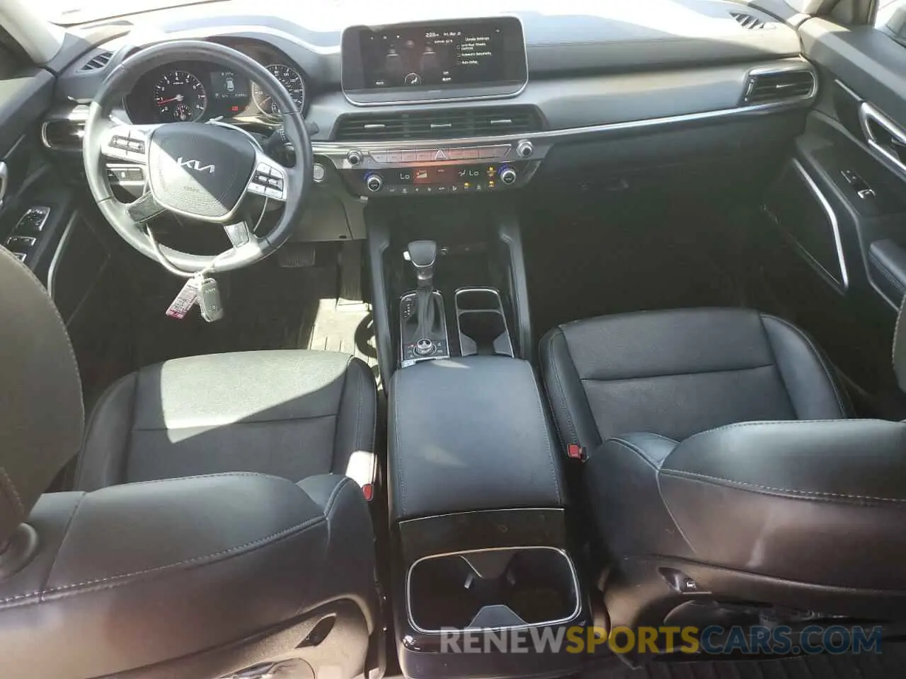 8 Photograph of a damaged car 5XYP2DHC1NG292886 KIA TELLURIDE 2022