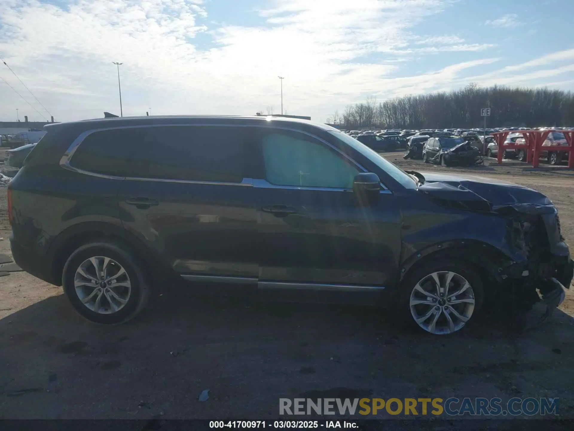 13 Photograph of a damaged car 5XYP2DHC2NG204332 KIA TELLURIDE 2022