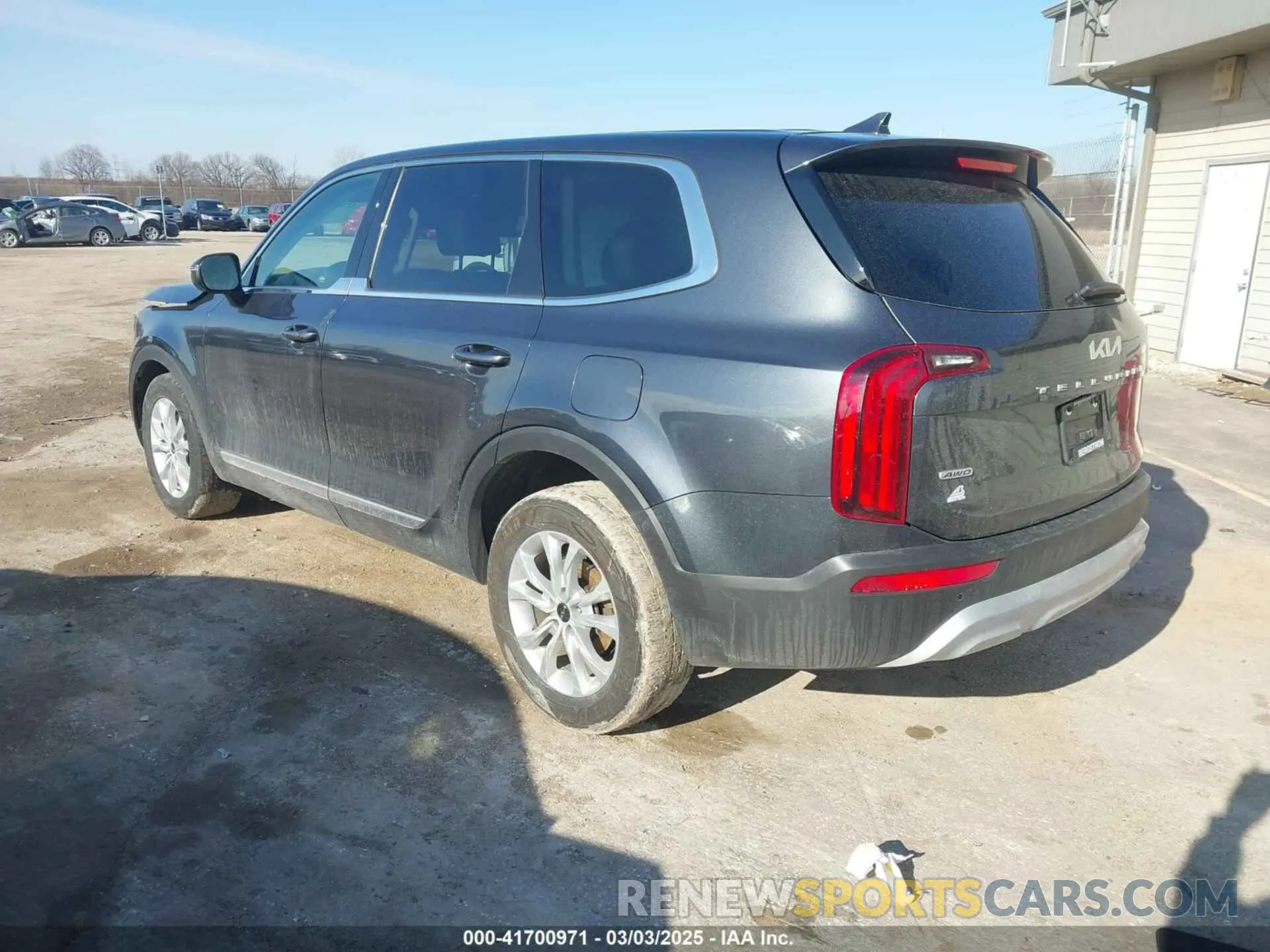 3 Photograph of a damaged car 5XYP2DHC2NG204332 KIA TELLURIDE 2022