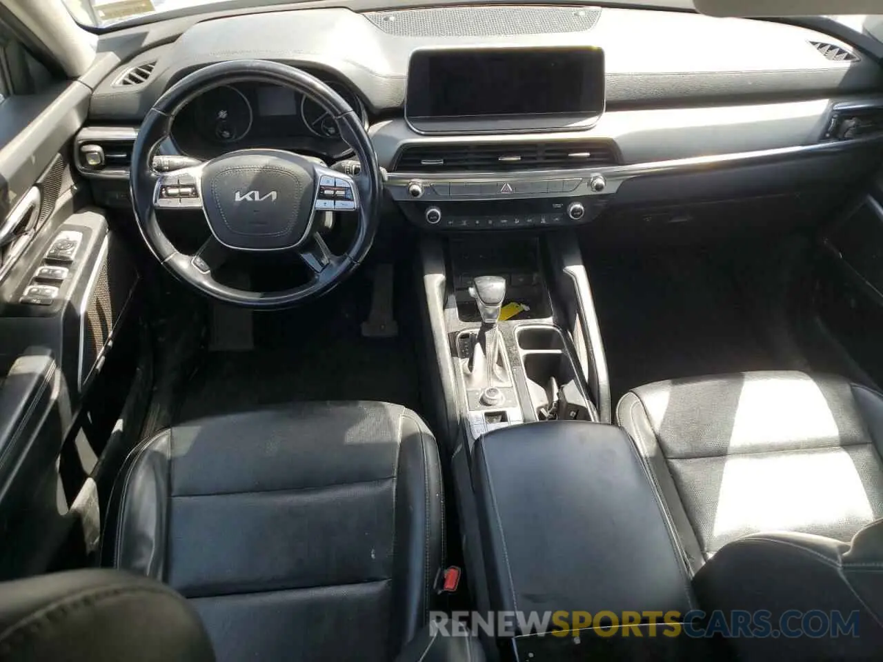 8 Photograph of a damaged car 5XYP2DHC4NG214747 KIA TELLURIDE 2022