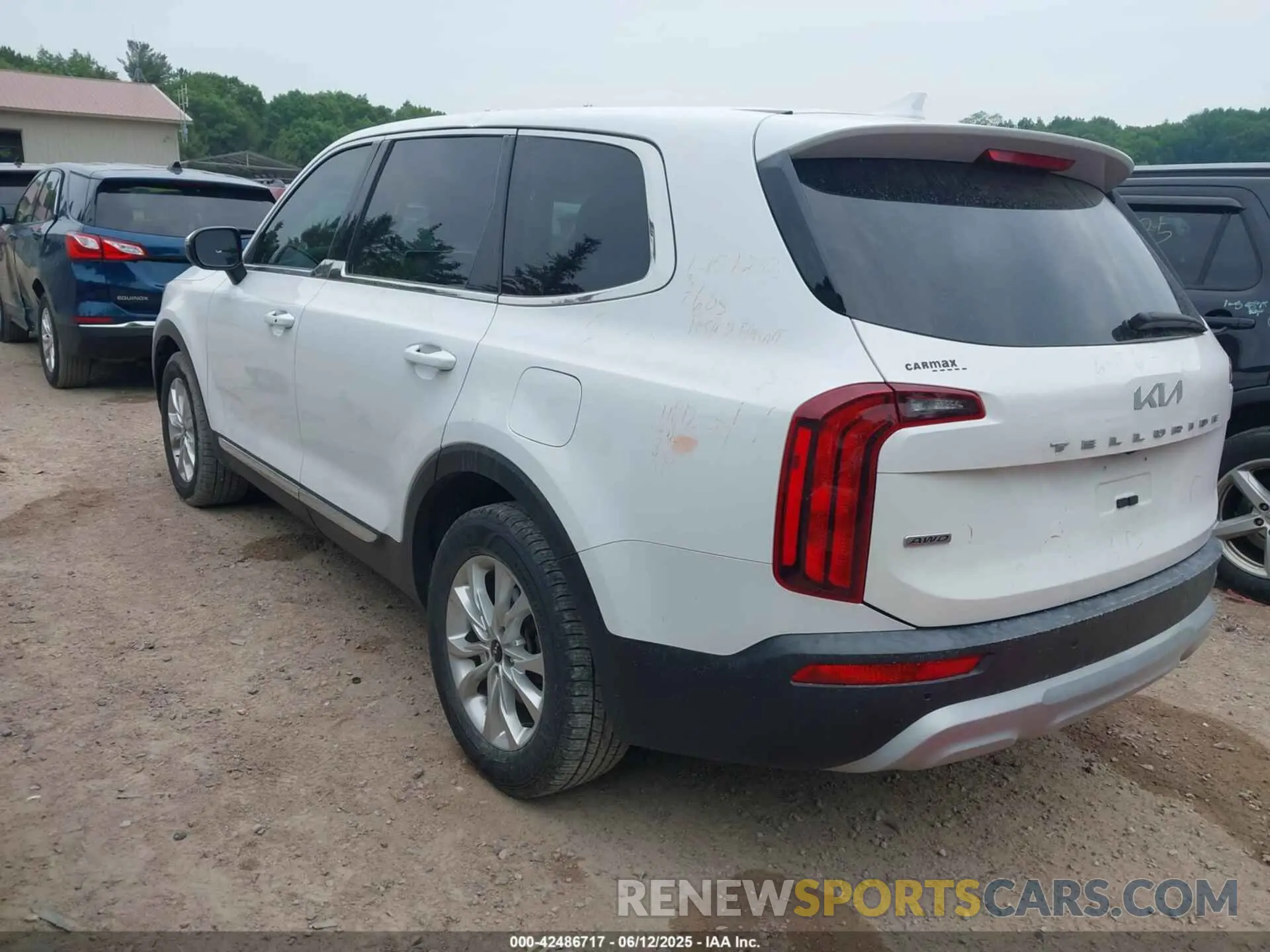 3 Photograph of a damaged car 5XYP2DHC5NG276352 KIA TELLURIDE 2022