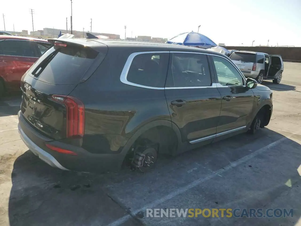 3 Photograph of a damaged car 5XYP2DHC8NG272893 KIA TELLURIDE 2022