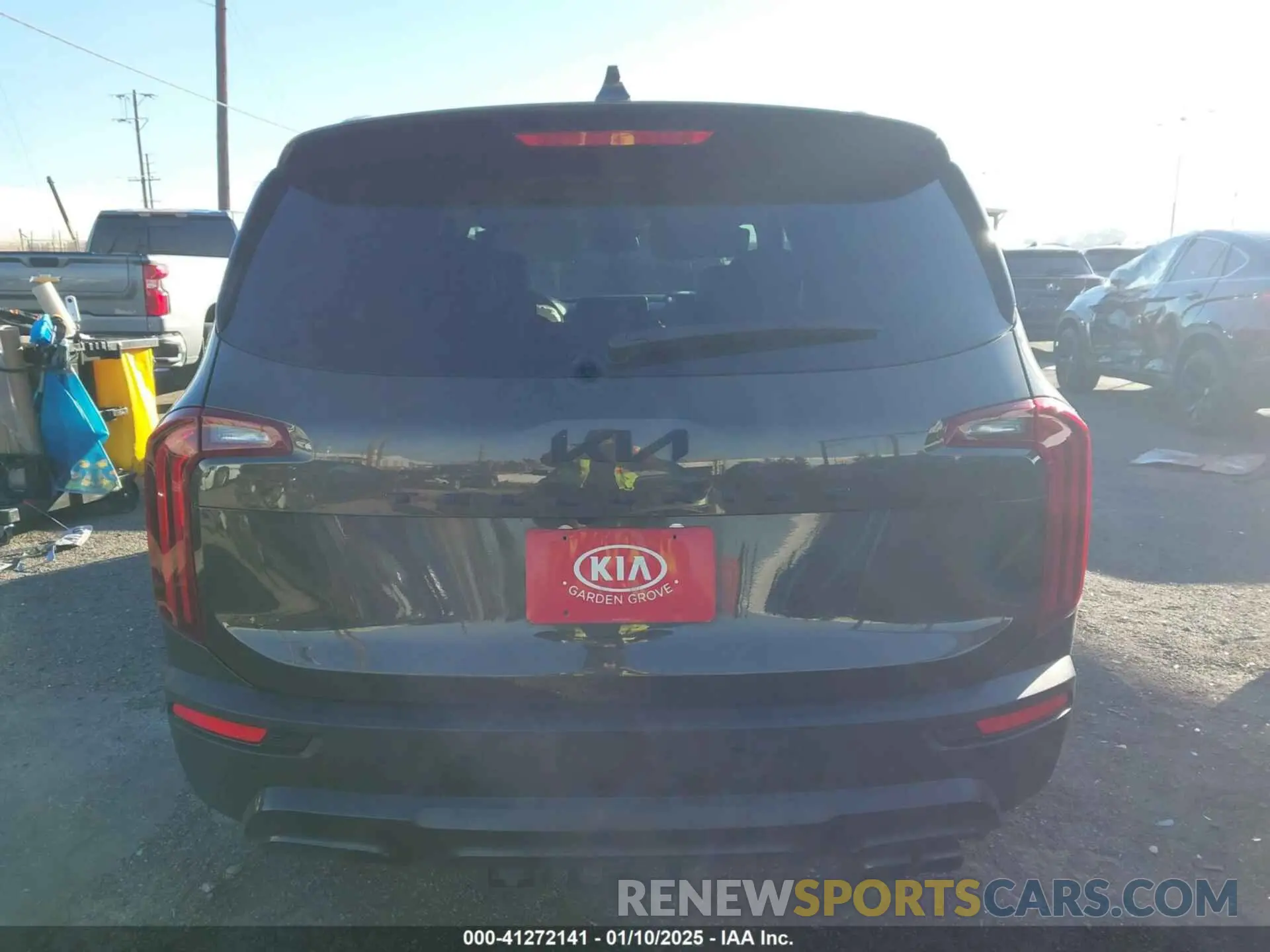 16 Photograph of a damaged car 5XYP34HC1NG238520 KIA TELLURIDE 2022