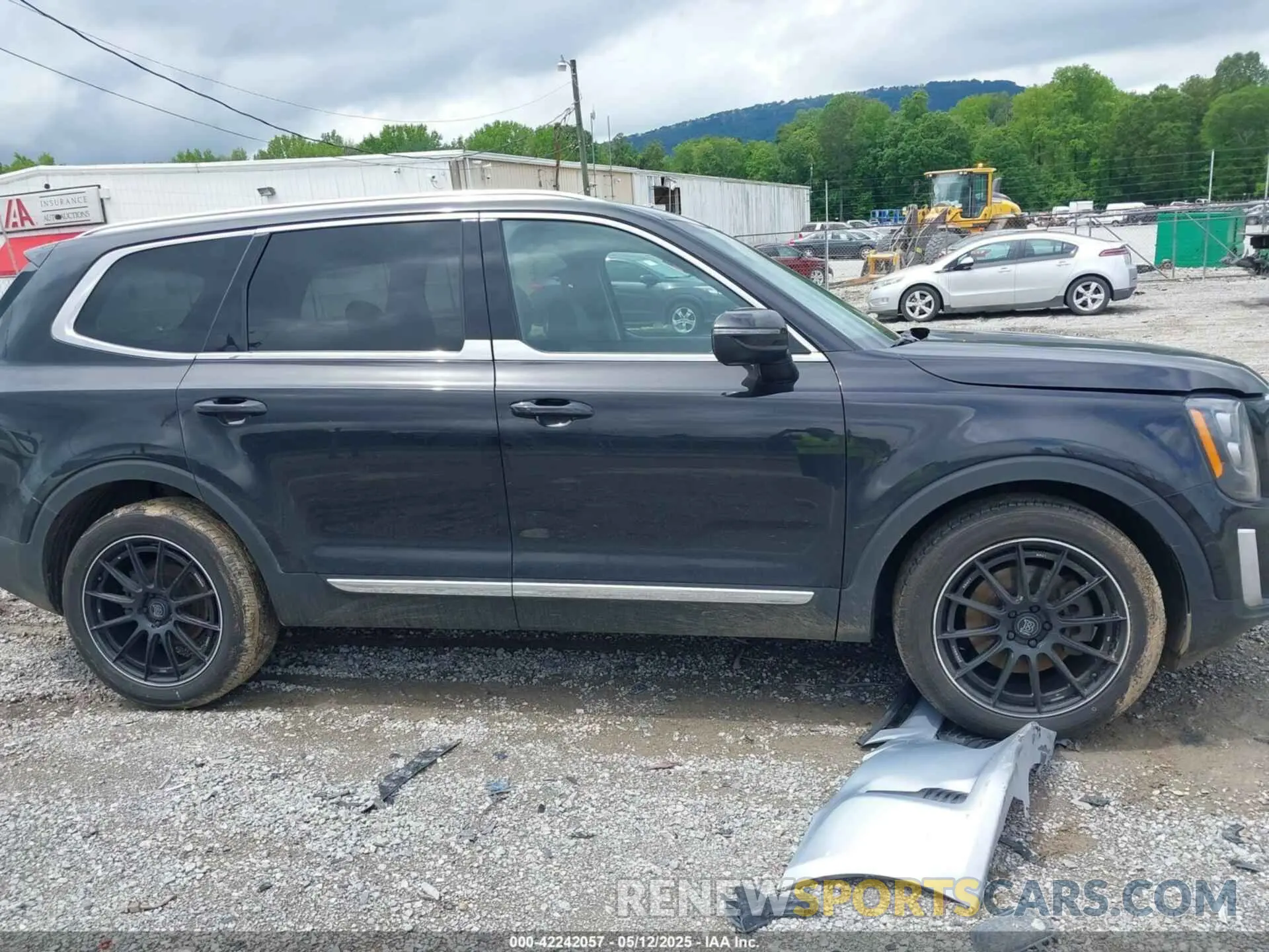 13 Photograph of a damaged car 5XYP34HC1NG265166 KIA TELLURIDE 2022