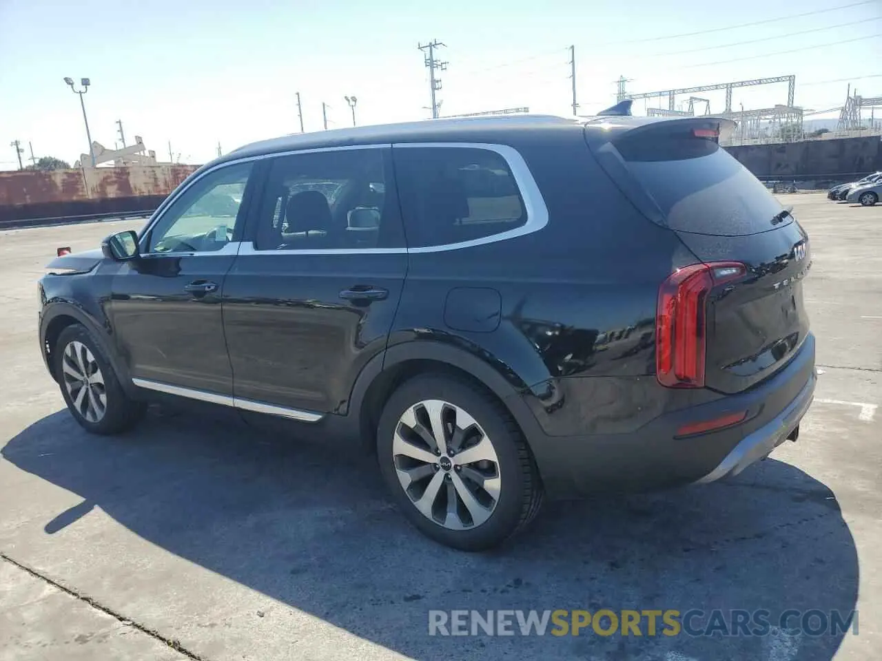 2 Photograph of a damaged car 5XYP34HC3NG204501 KIA TELLURIDE 2022