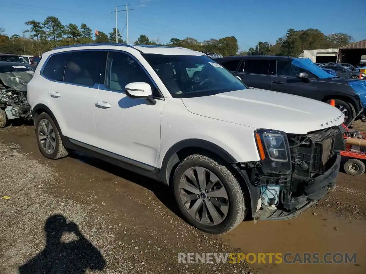 4 Photograph of a damaged car 5XYP34HC4NG231108 KIA TELLURIDE 2022