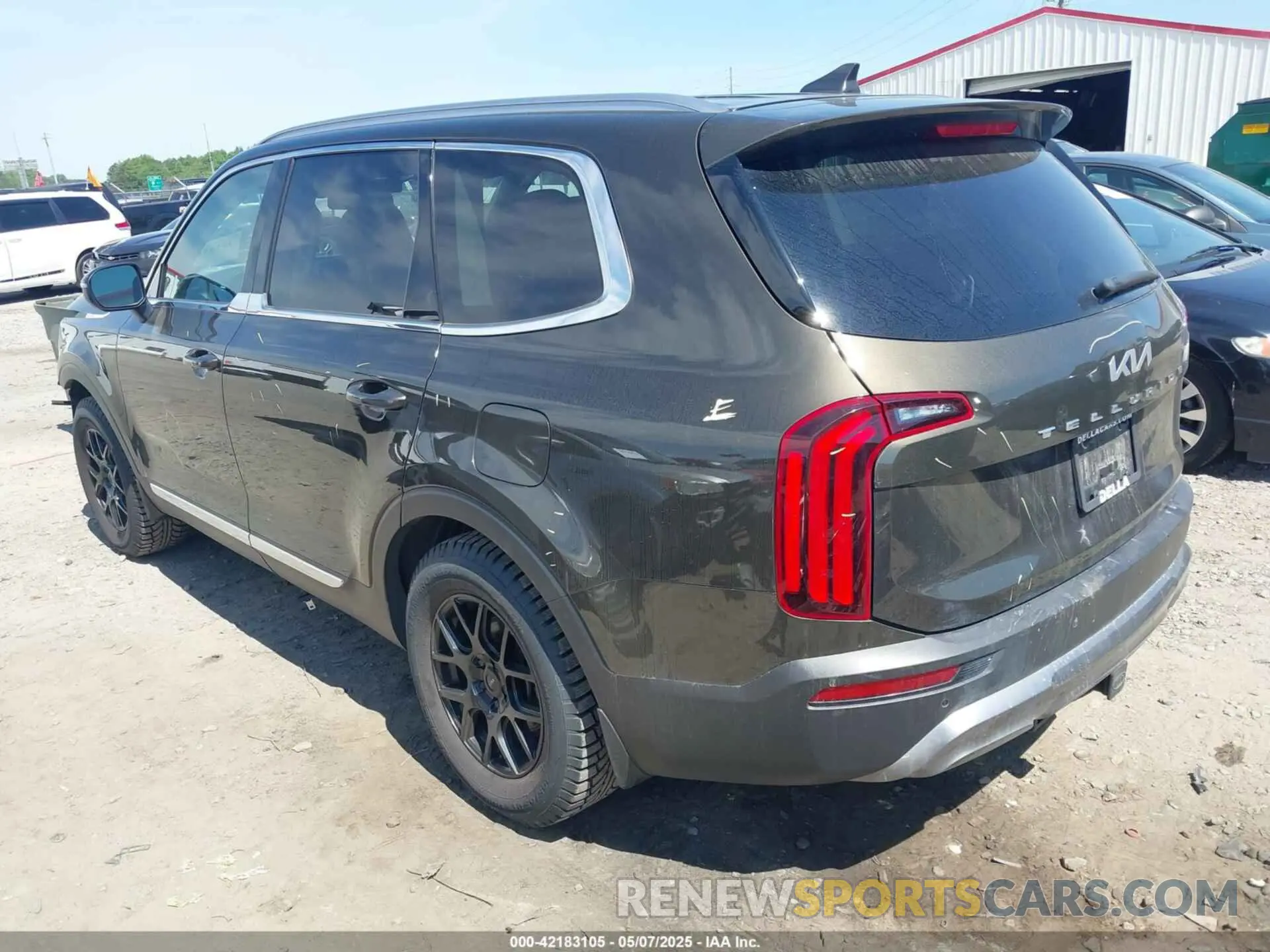 3 Photograph of a damaged car 5XYP34HC8NG219771 KIA TELLURIDE 2022