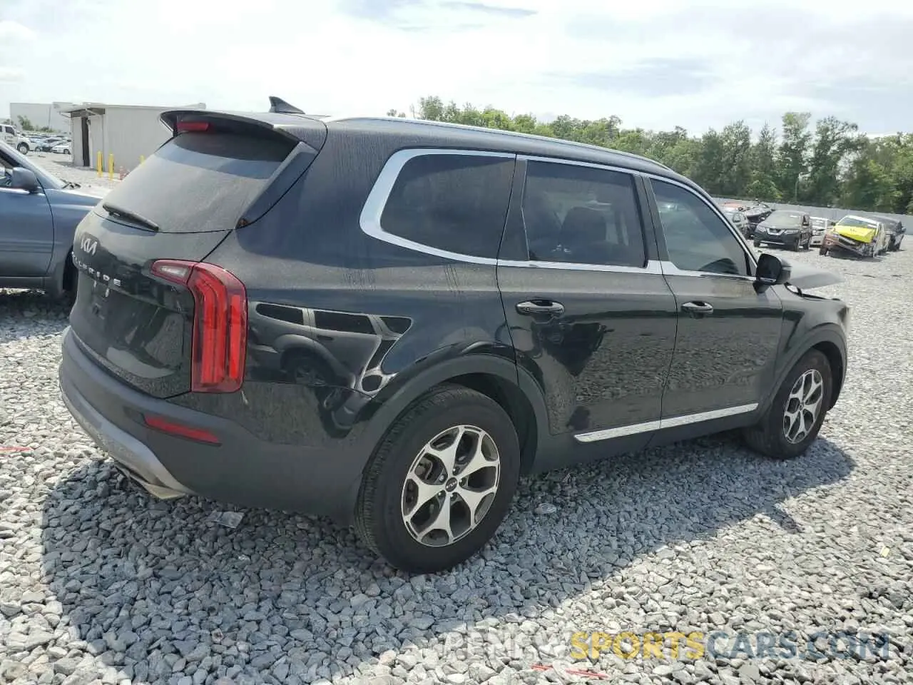 3 Photograph of a damaged car 5XYP34HC8NG312371 KIA TELLURIDE 2022