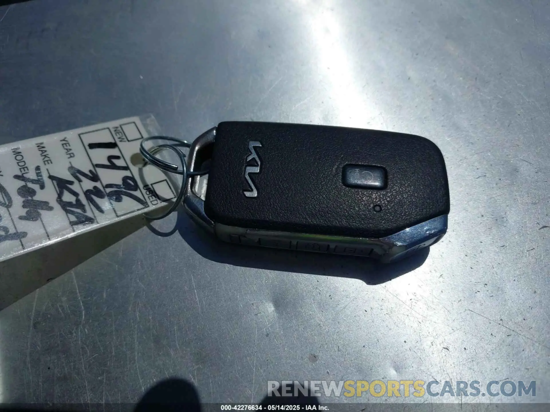 11 Photograph of a damaged car 5XYP34HC9NG265433 KIA TELLURIDE 2022