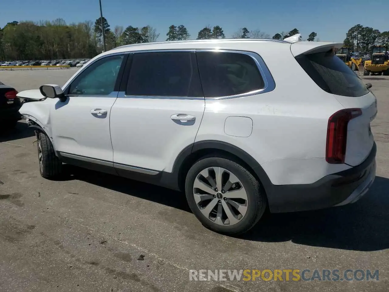 2 Photograph of a damaged car 5XYP34HC9NG325789 KIA TELLURIDE 2022