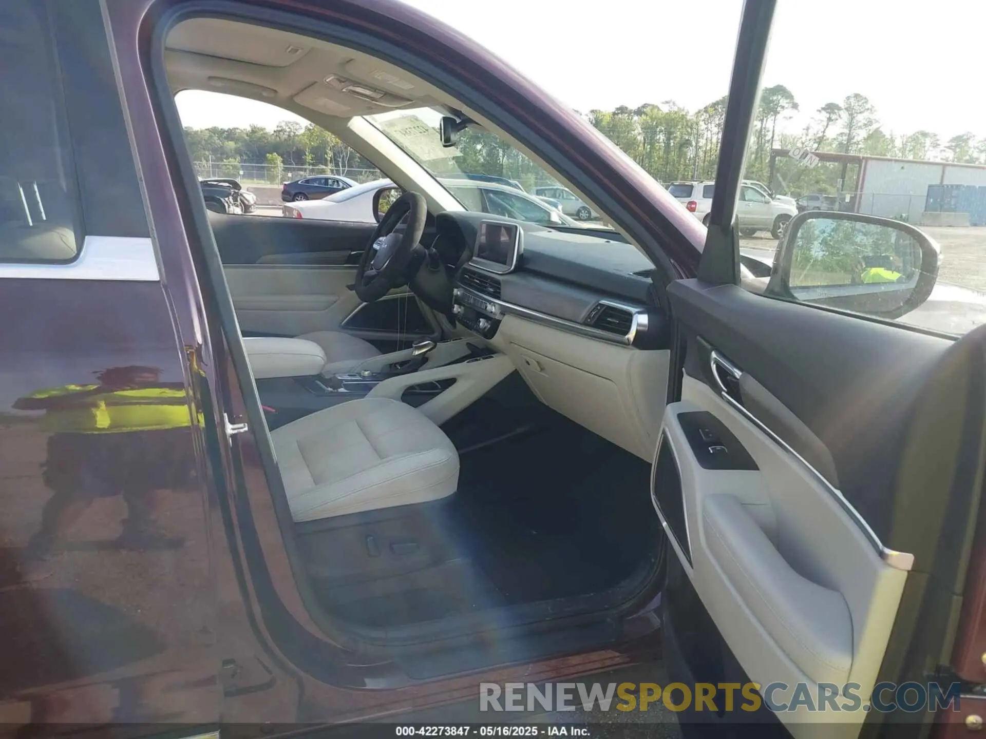 5 Photograph of a damaged car 5XYP34HCXNG263769 KIA TELLURIDE 2022