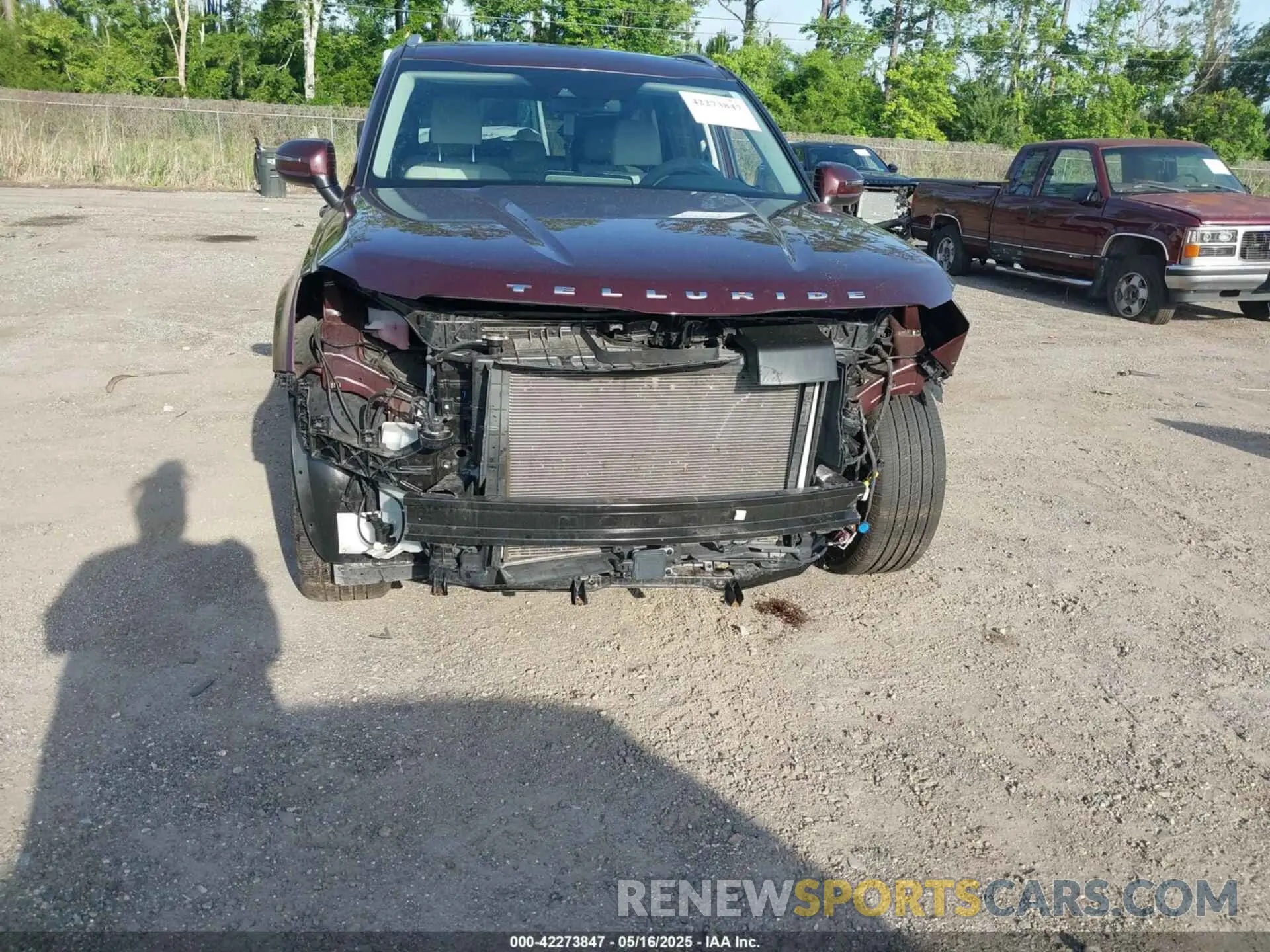 6 Photograph of a damaged car 5XYP34HCXNG263769 KIA TELLURIDE 2022