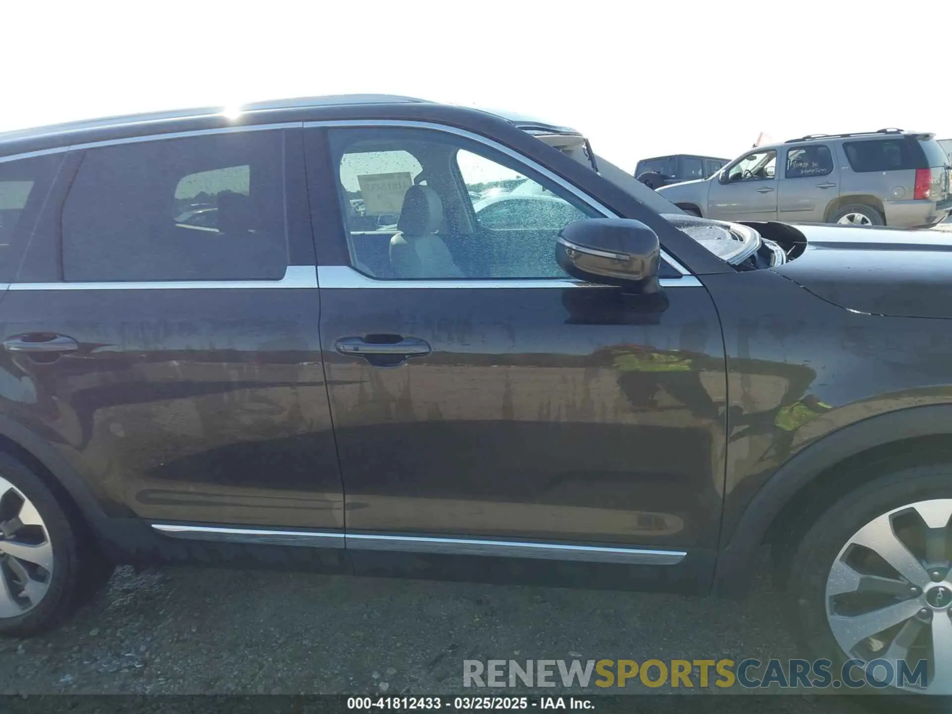 14 Photograph of a damaged car 5XYP34HCXNG289594 KIA TELLURIDE 2022