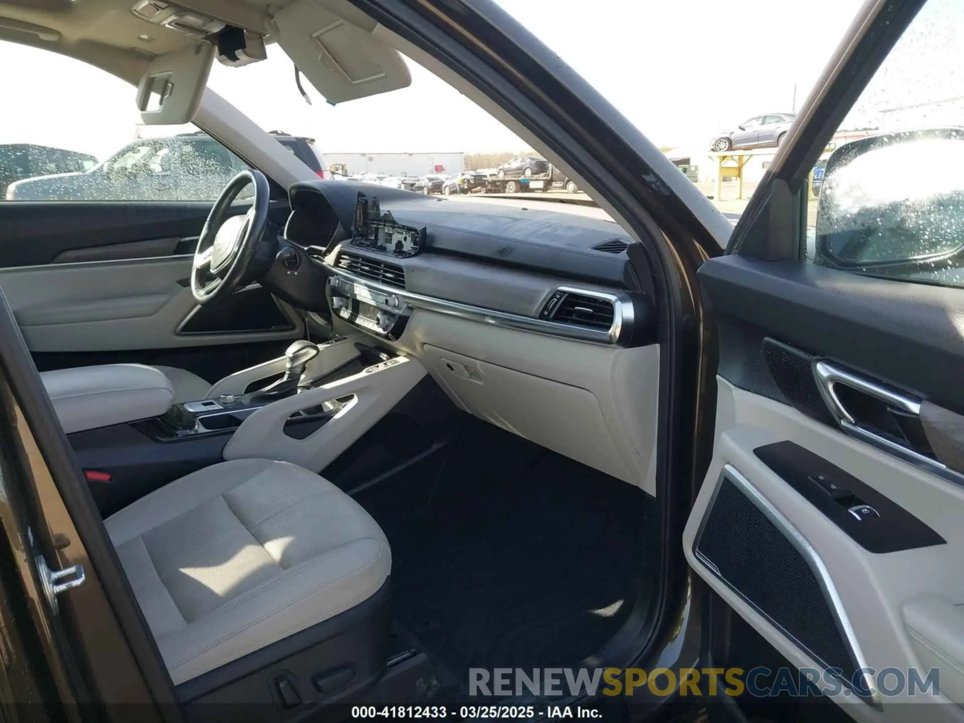 5 Photograph of a damaged car 5XYP34HCXNG289594 KIA TELLURIDE 2022