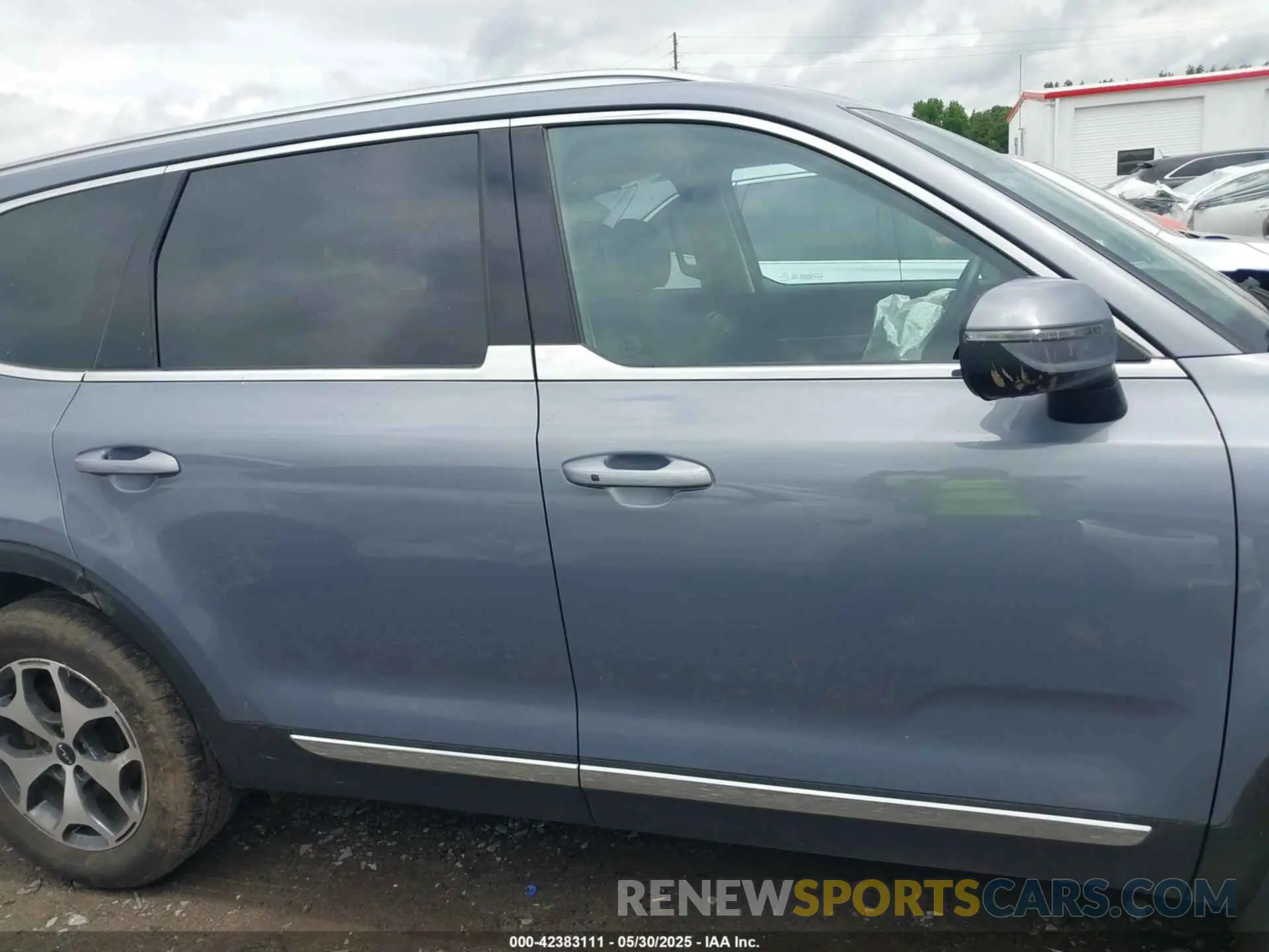 13 Photograph of a damaged car 5XYP3DHC0NG258550 KIA TELLURIDE 2022