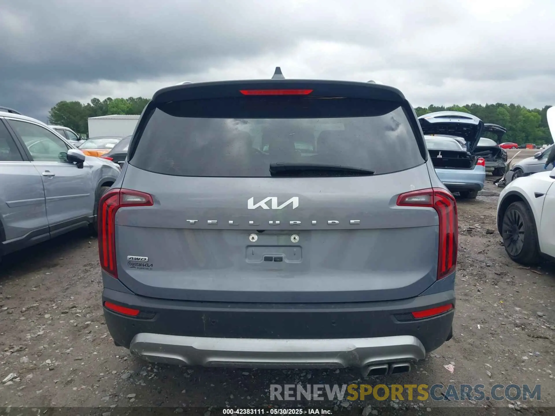 16 Photograph of a damaged car 5XYP3DHC0NG258550 KIA TELLURIDE 2022