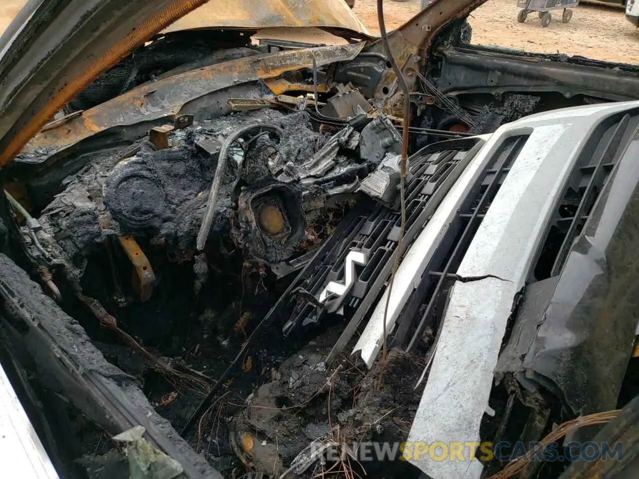 8 Photograph of a damaged car 5XYP3DHC0NG324580 KIA TELLURIDE 2022