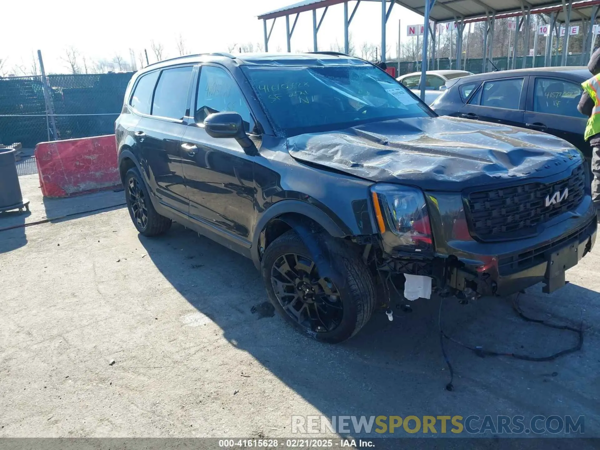 1 Photograph of a damaged car 5XYP3DHC1NG237397 KIA TELLURIDE 2022