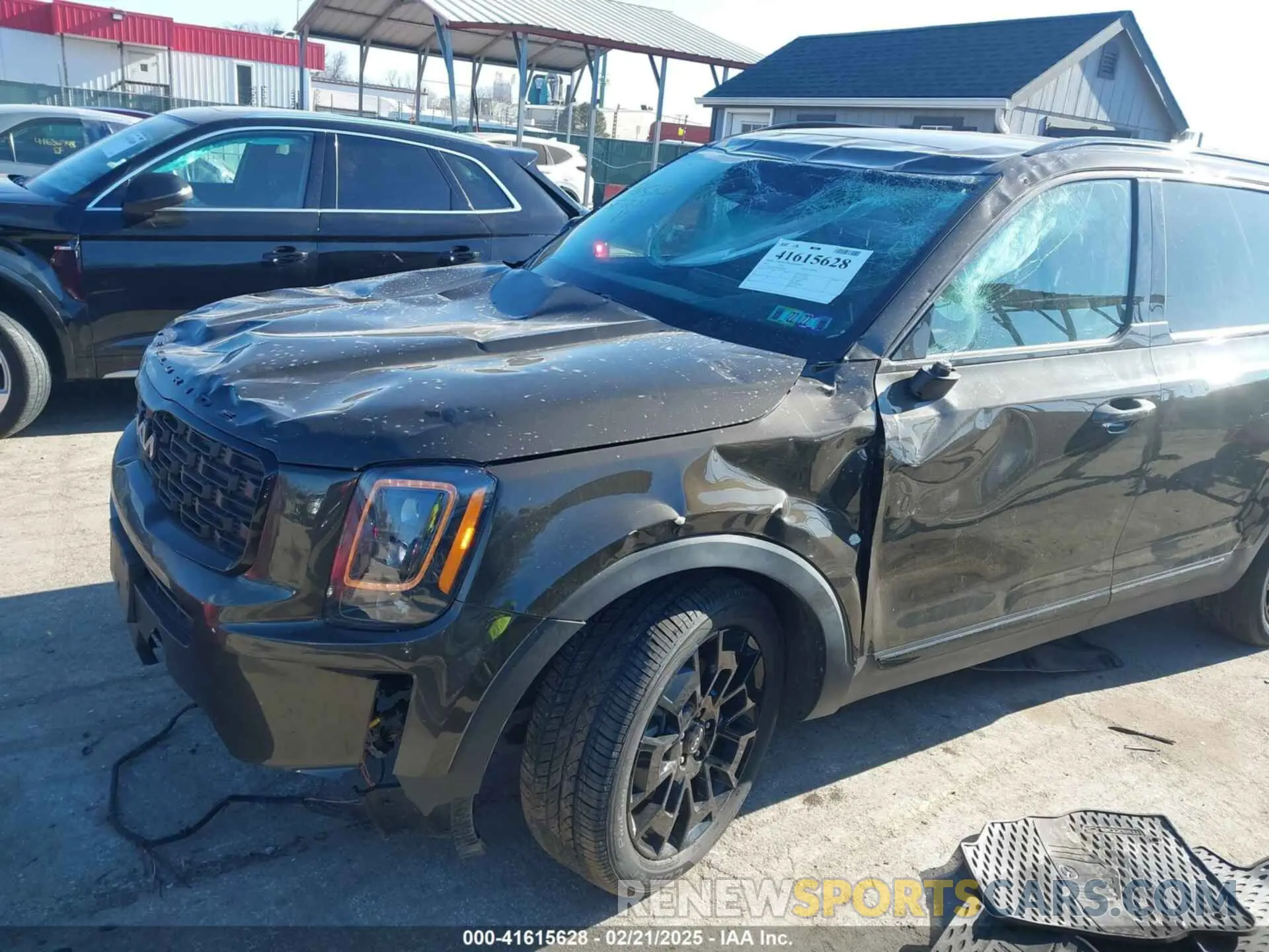 6 Photograph of a damaged car 5XYP3DHC1NG237397 KIA TELLURIDE 2022
