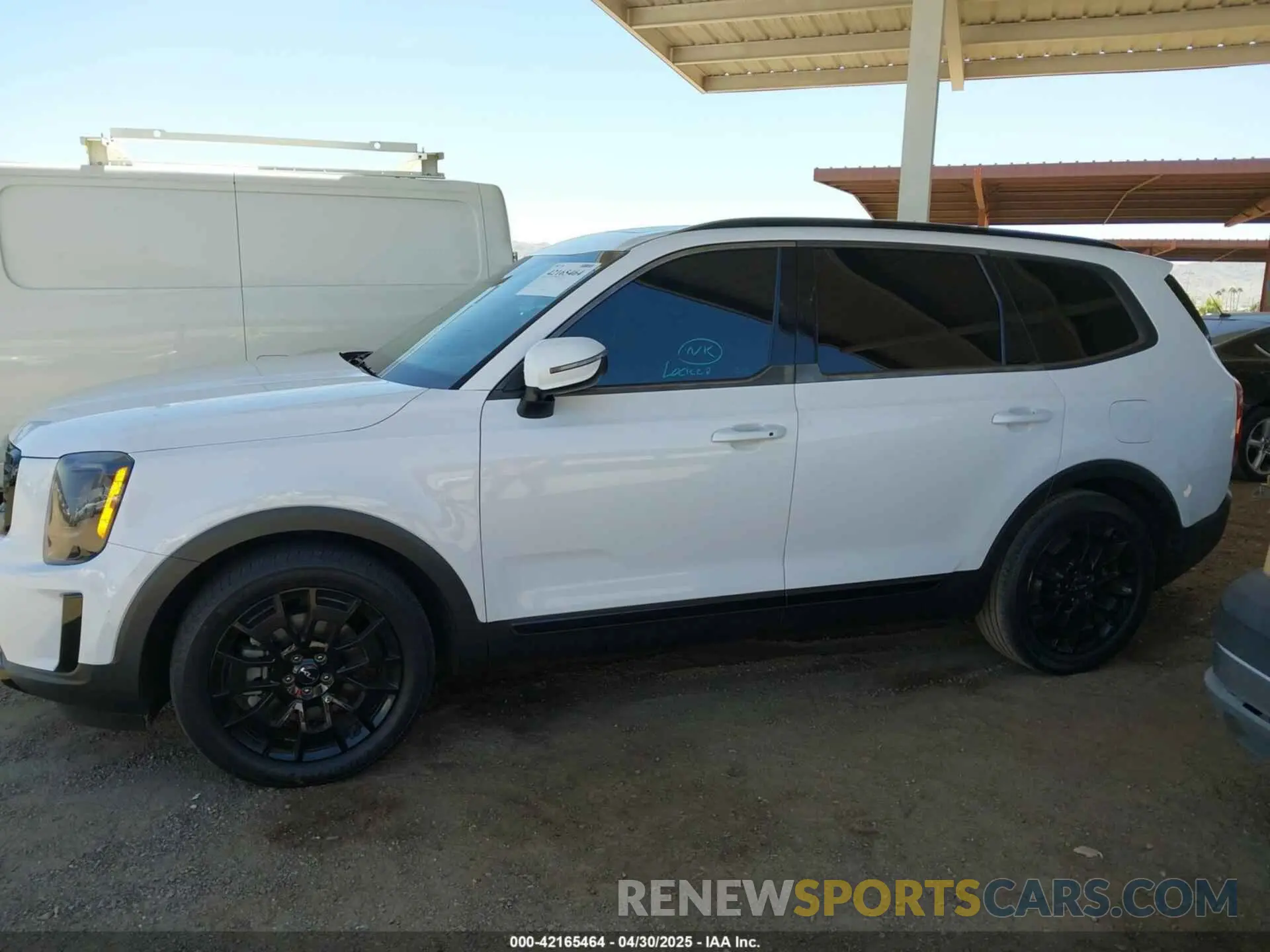 13 Photograph of a damaged car 5XYP3DHC1NG262171 KIA TELLURIDE 2022