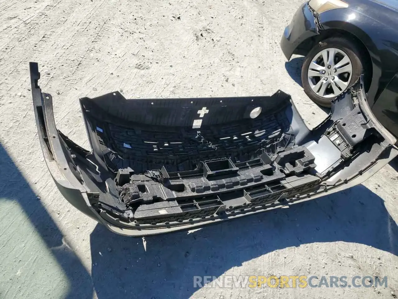 12 Photograph of a damaged car 5XYP3DHC2NG204344 KIA TELLURIDE 2022