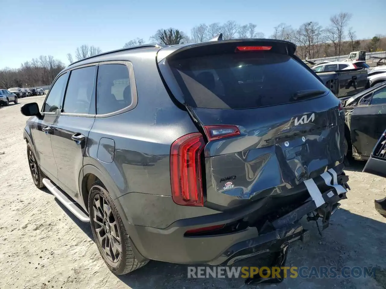 2 Photograph of a damaged car 5XYP3DHC2NG204344 KIA TELLURIDE 2022
