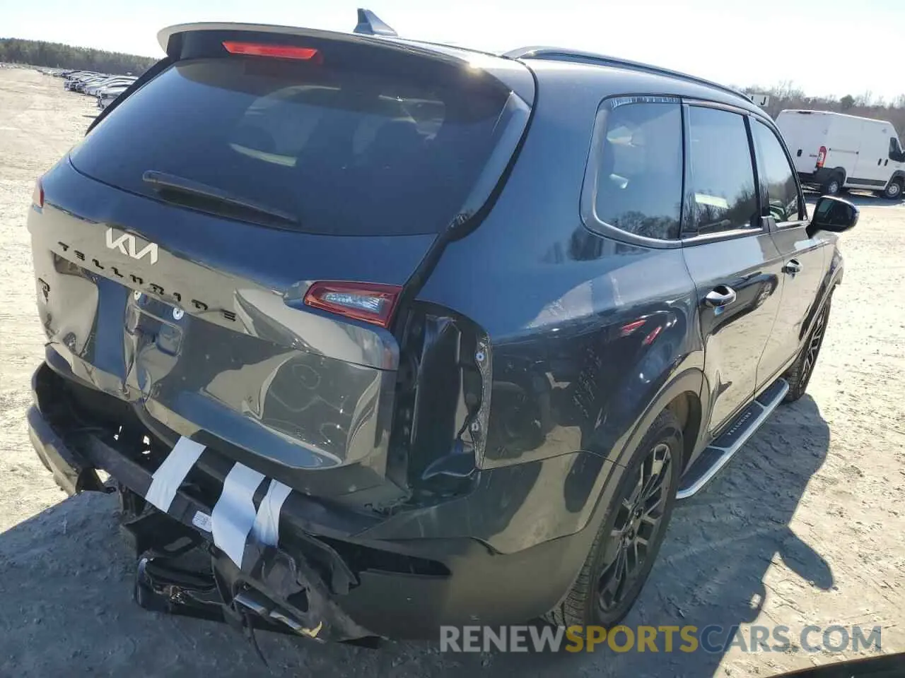 3 Photograph of a damaged car 5XYP3DHC2NG204344 KIA TELLURIDE 2022