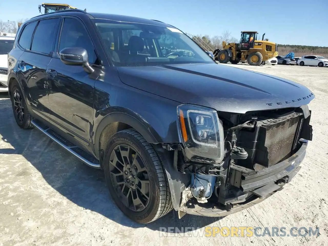 4 Photograph of a damaged car 5XYP3DHC2NG204344 KIA TELLURIDE 2022