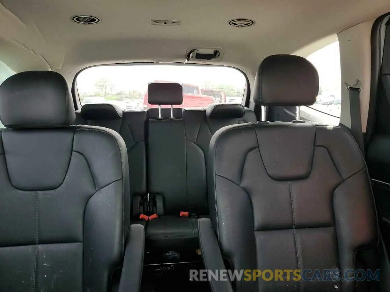 10 Photograph of a damaged car 5XYP3DHC2NG215649 KIA TELLURIDE 2022
